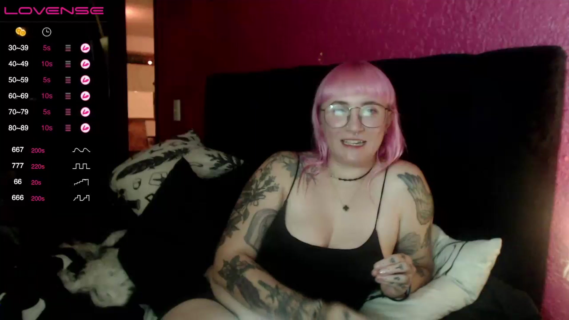 Gallery image thumbnail from AxeHallow's myfreecams stream on, 07/10/2023, 04:48 image 6 of 20