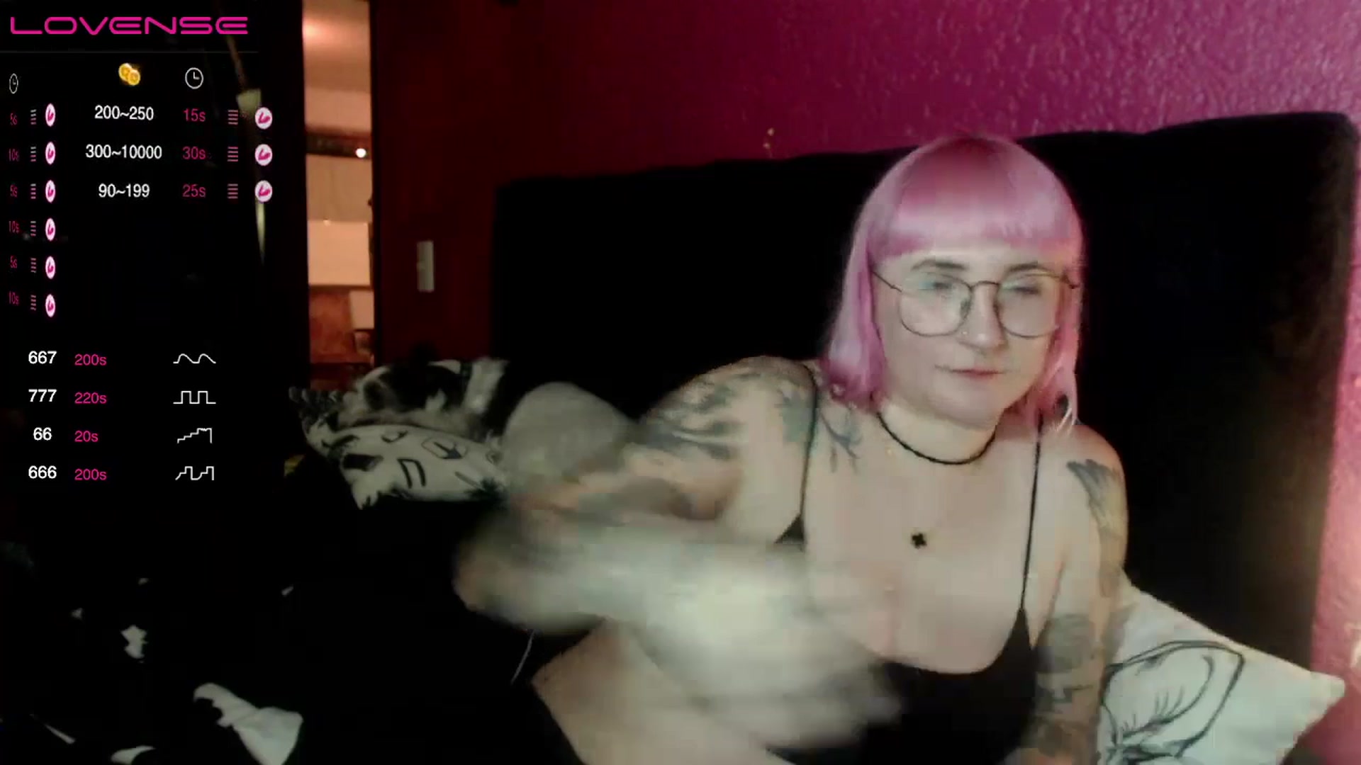Gallery image thumbnail from AxeHallow's myfreecams stream on, 07/10/2023, 04:48 image 13 of 20
