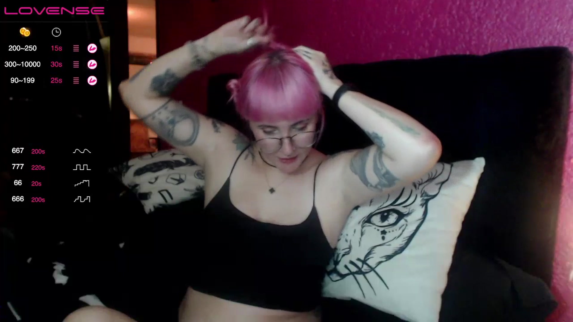 Gallery image thumbnail from AxeHallow's myfreecams stream on, 07/10/2023, 04:48 image 16 of 20