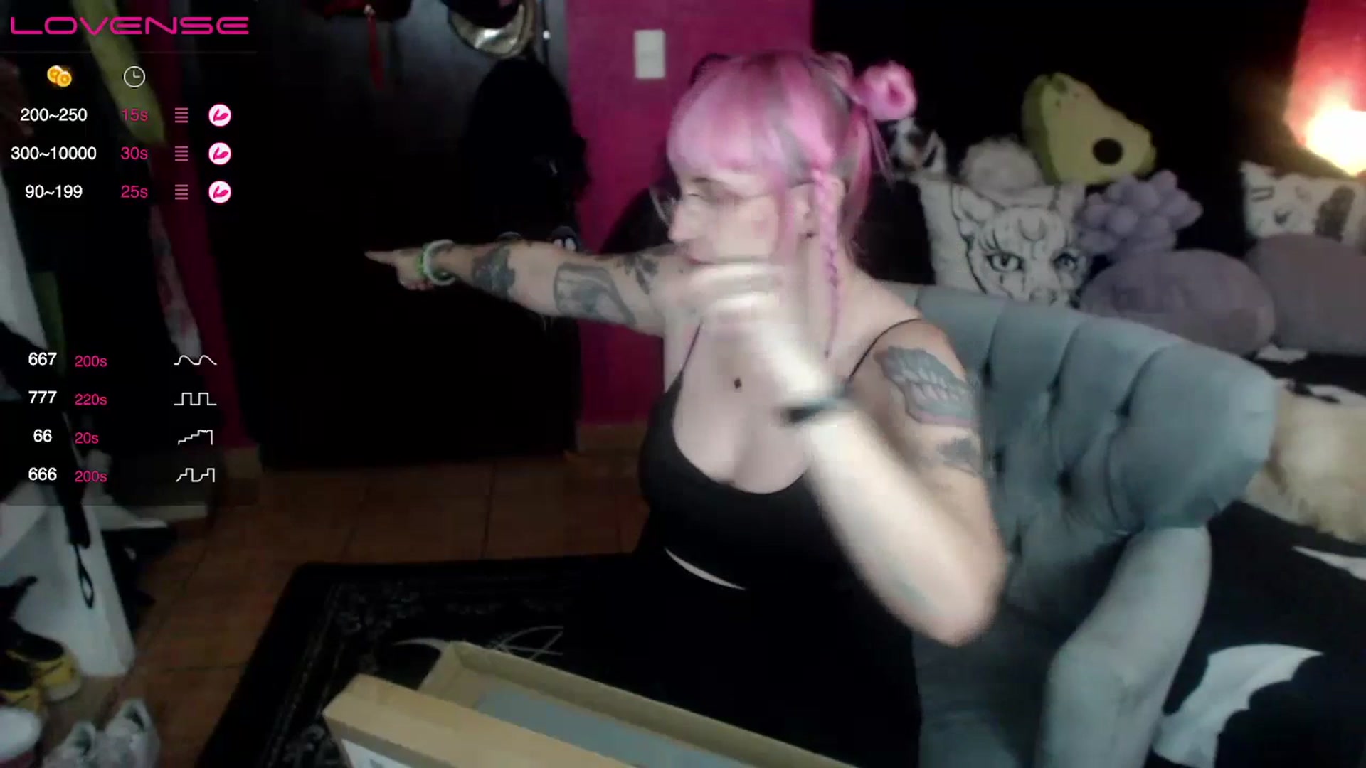 Gallery image thumbnail from AxeHallow's myfreecams stream on, 07/11/2023, 04:13 image 6 of 20
