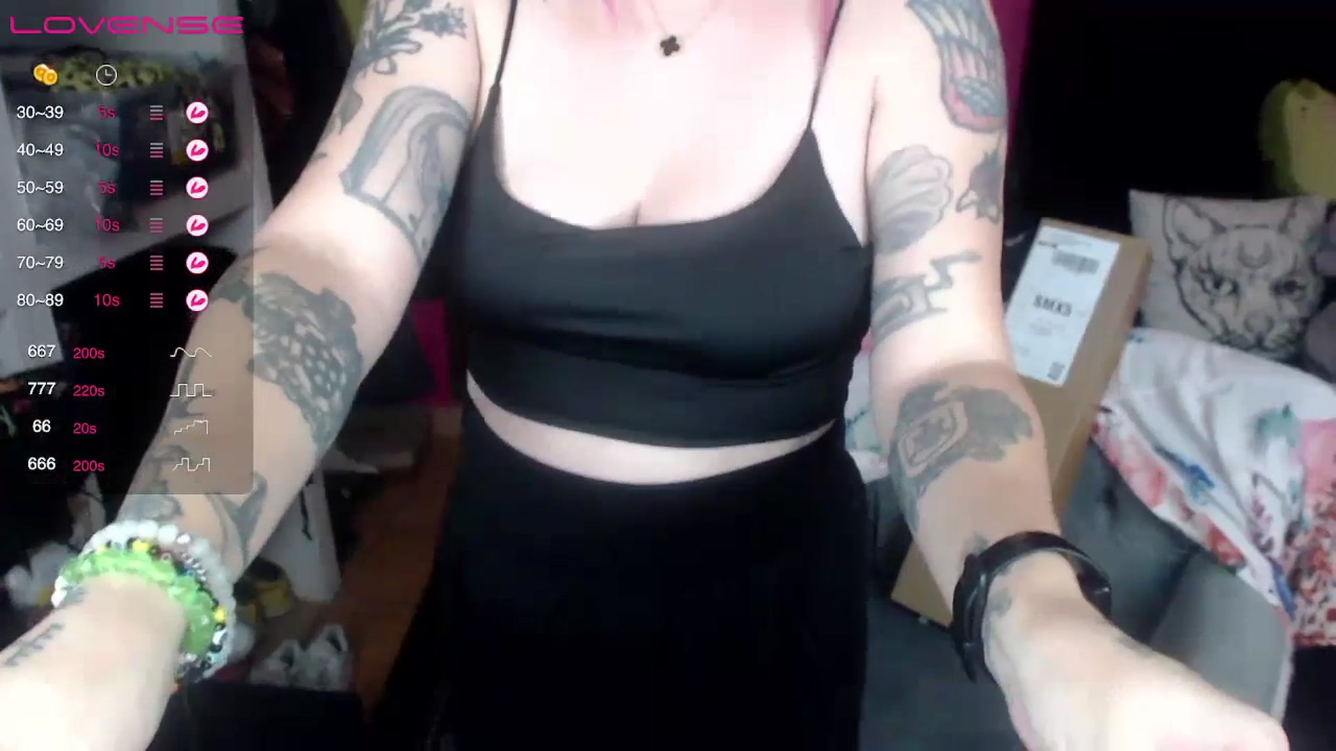 Gallery image thumbnail from AxeHallow's myfreecams stream on, 07/11/2023, 04:13 image 4 of 20
