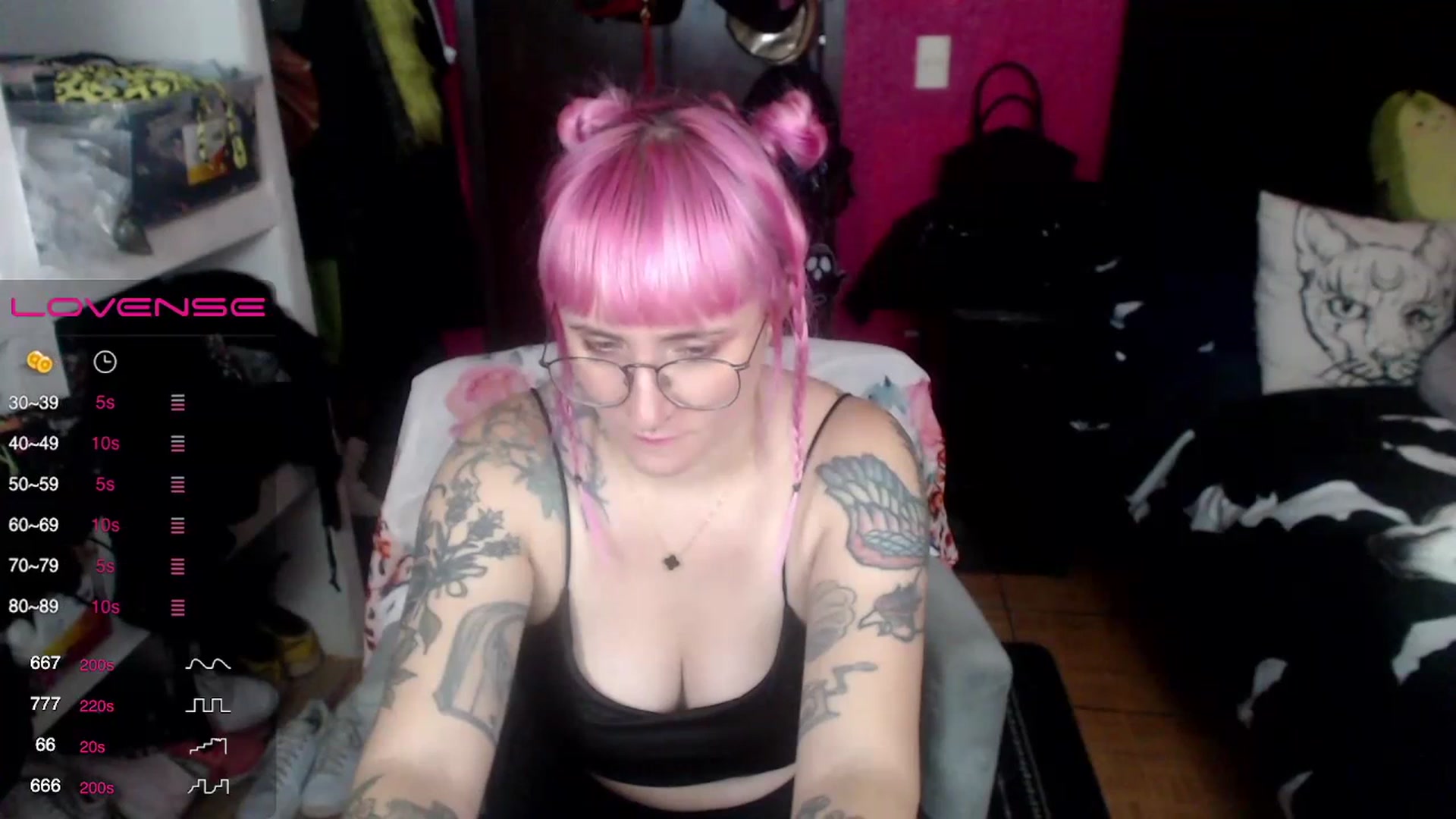 Gallery image thumbnail from AxeHallow's myfreecams stream on, 07/11/2023, 04:13 image 1 of 20