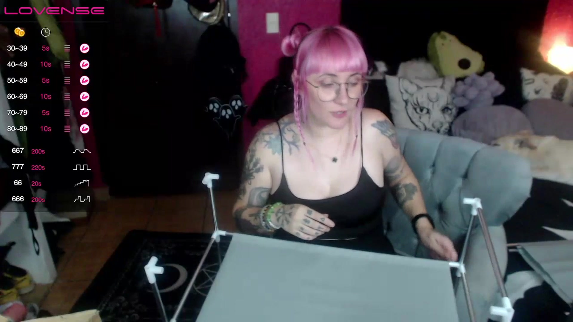 Gallery image thumbnail from AxeHallow's myfreecams stream on, 07/11/2023, 04:13 image 16 of 20
