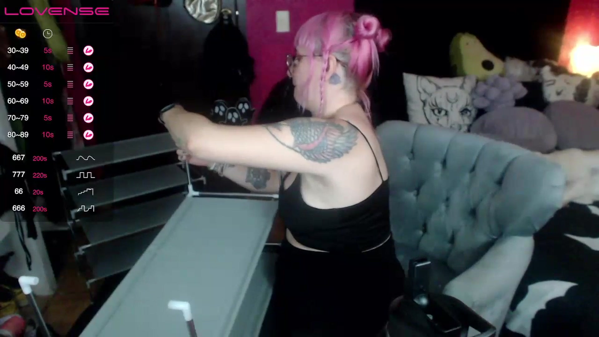 Gallery image thumbnail from AxeHallow's myfreecams stream on, 07/11/2023, 04:46 image 4 of 20