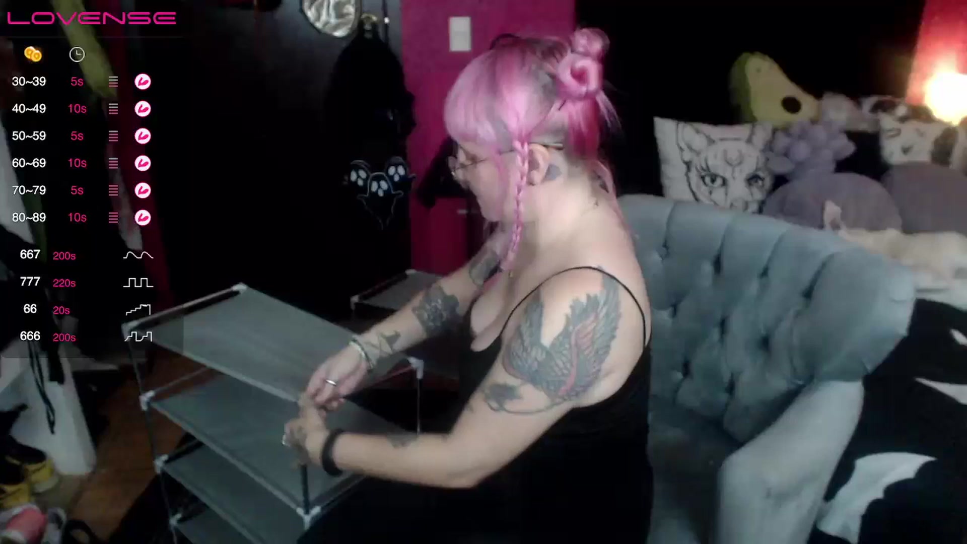 Gallery image thumbnail from AxeHallow's myfreecams stream on, 07/11/2023, 04:46 image 1 of 20