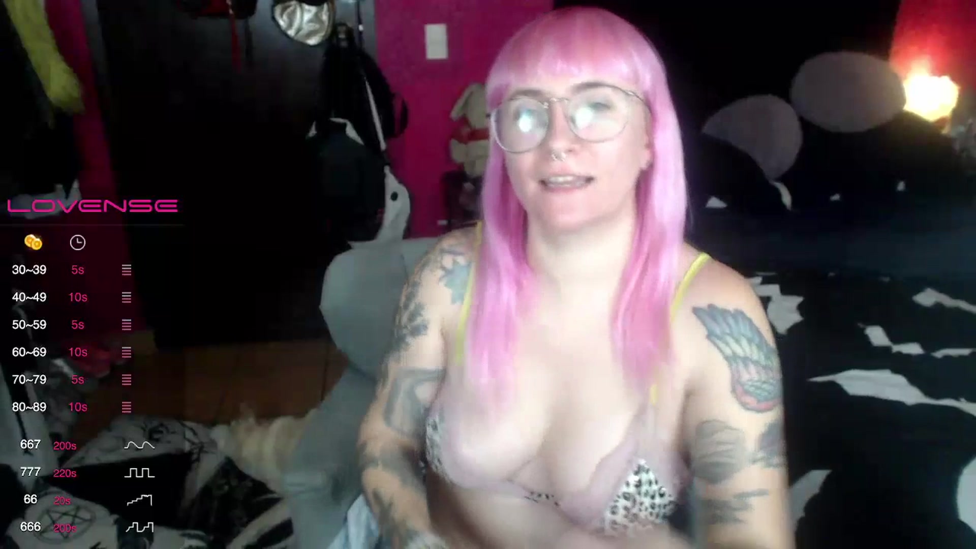 Gallery image thumbnail from AxeHallow's myfreecams stream on, 07/12/2023, 06:11 image 3 of 20