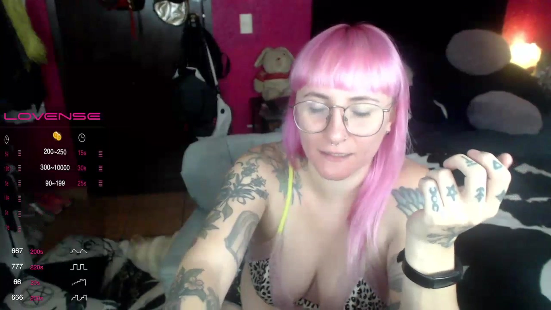 Gallery image thumbnail from AxeHallow's myfreecams stream on, 07/12/2023, 06:11 image 4 of 20