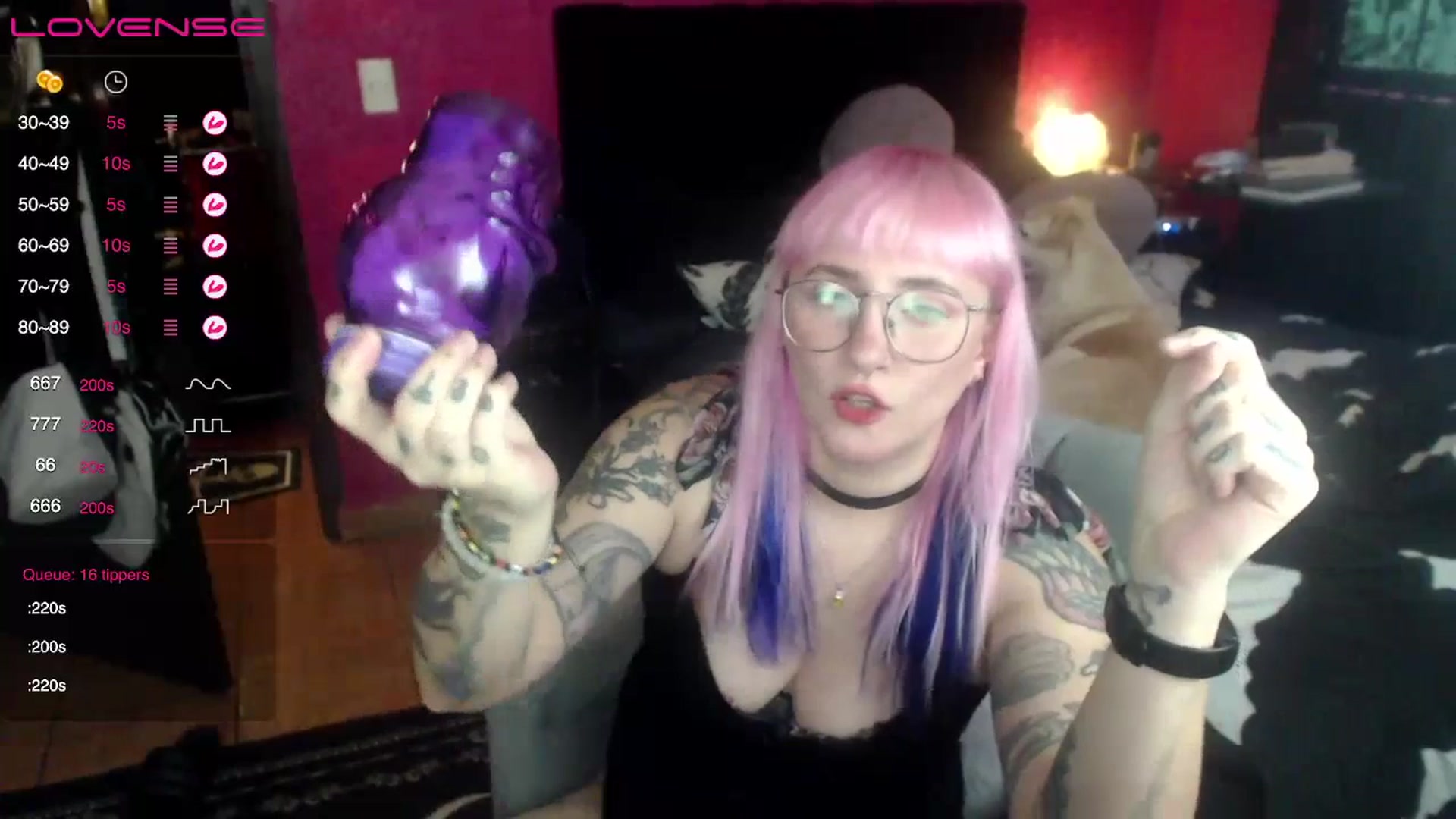 Gallery image thumbnail from AxeHallow's myfreecams stream on, 07/15/2023, 23:23 image 7 of 20