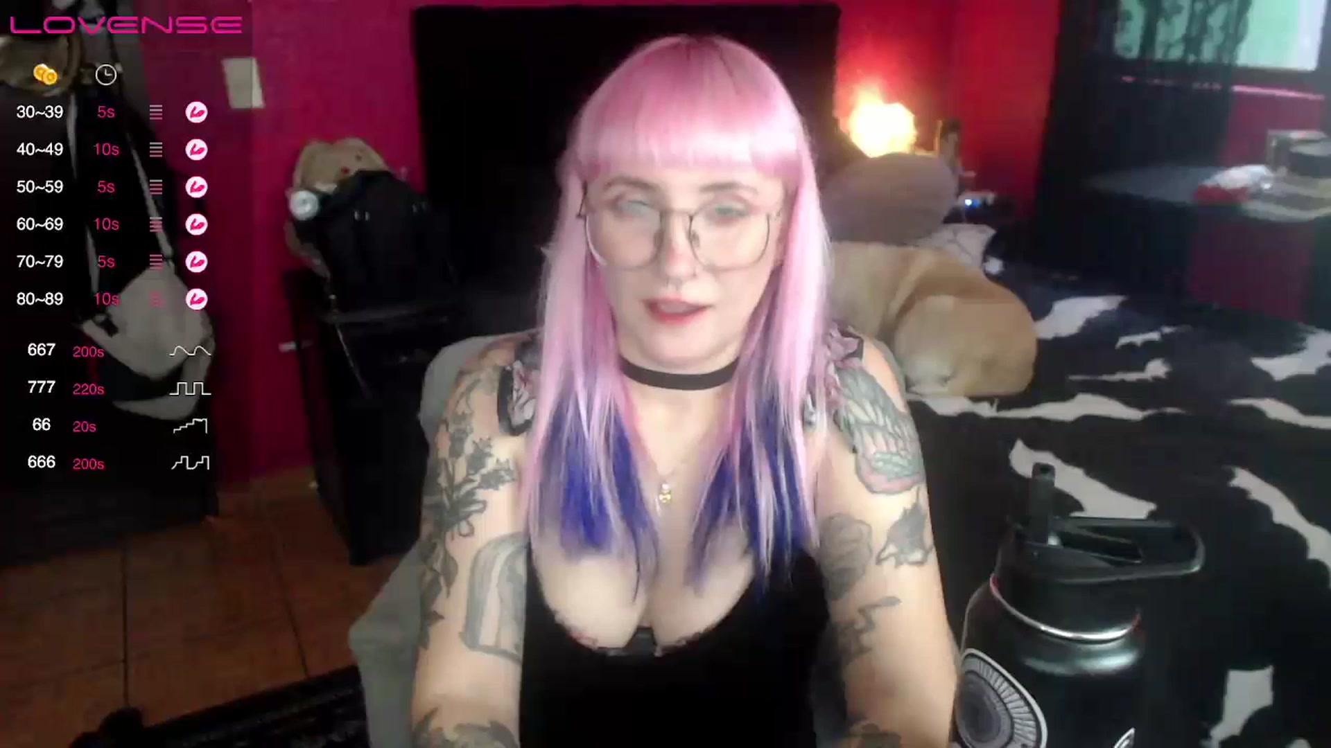 Gallery image thumbnail from AxeHallow's myfreecams stream on, 07/15/2023, 23:23 image 1 of 20