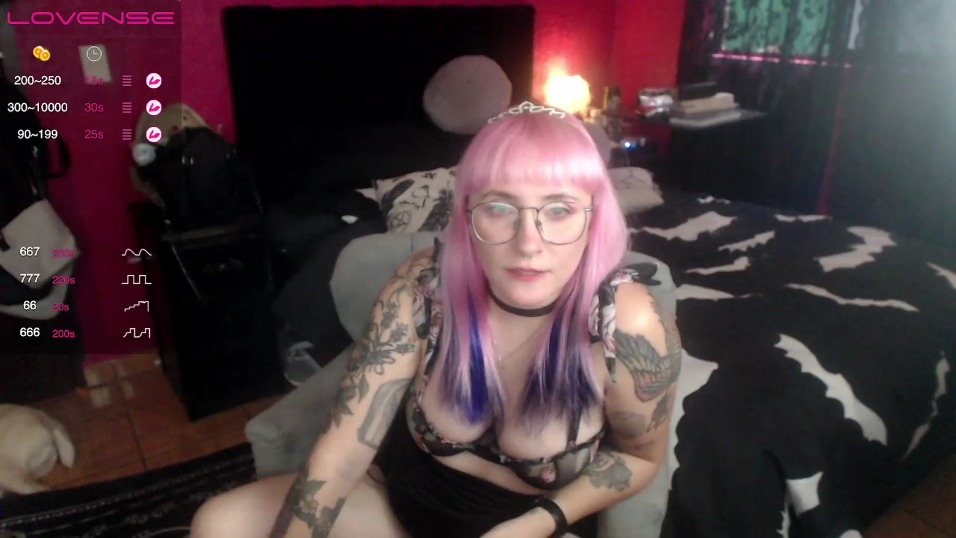 Gallery image thumbnail from AxeHallow's myfreecams stream on, 07/16/2023, 24:03 image 15 of 20