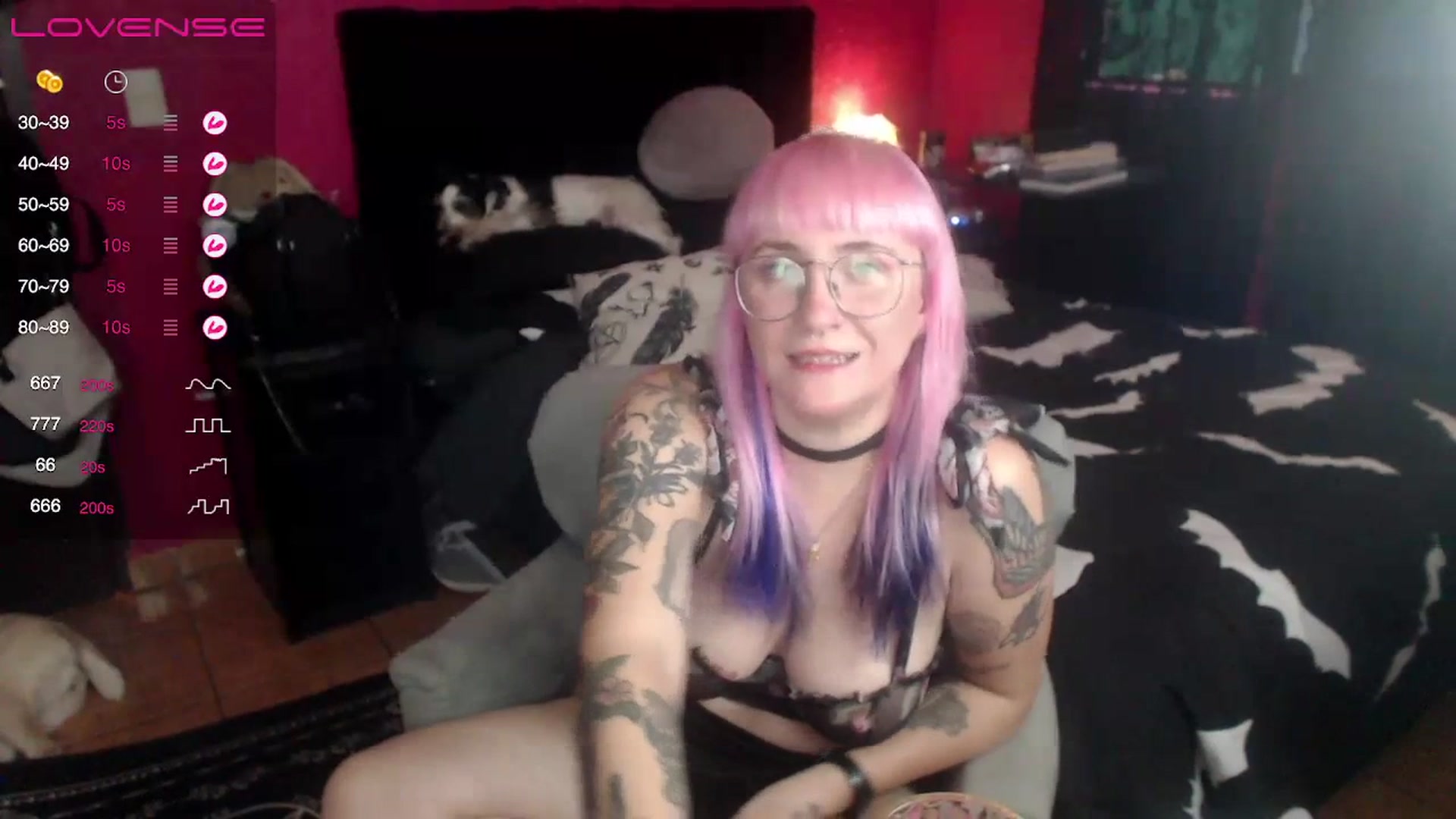 Gallery image thumbnail from AxeHallow's myfreecams stream on, 07/16/2023, 01:01 image 9 of 20
