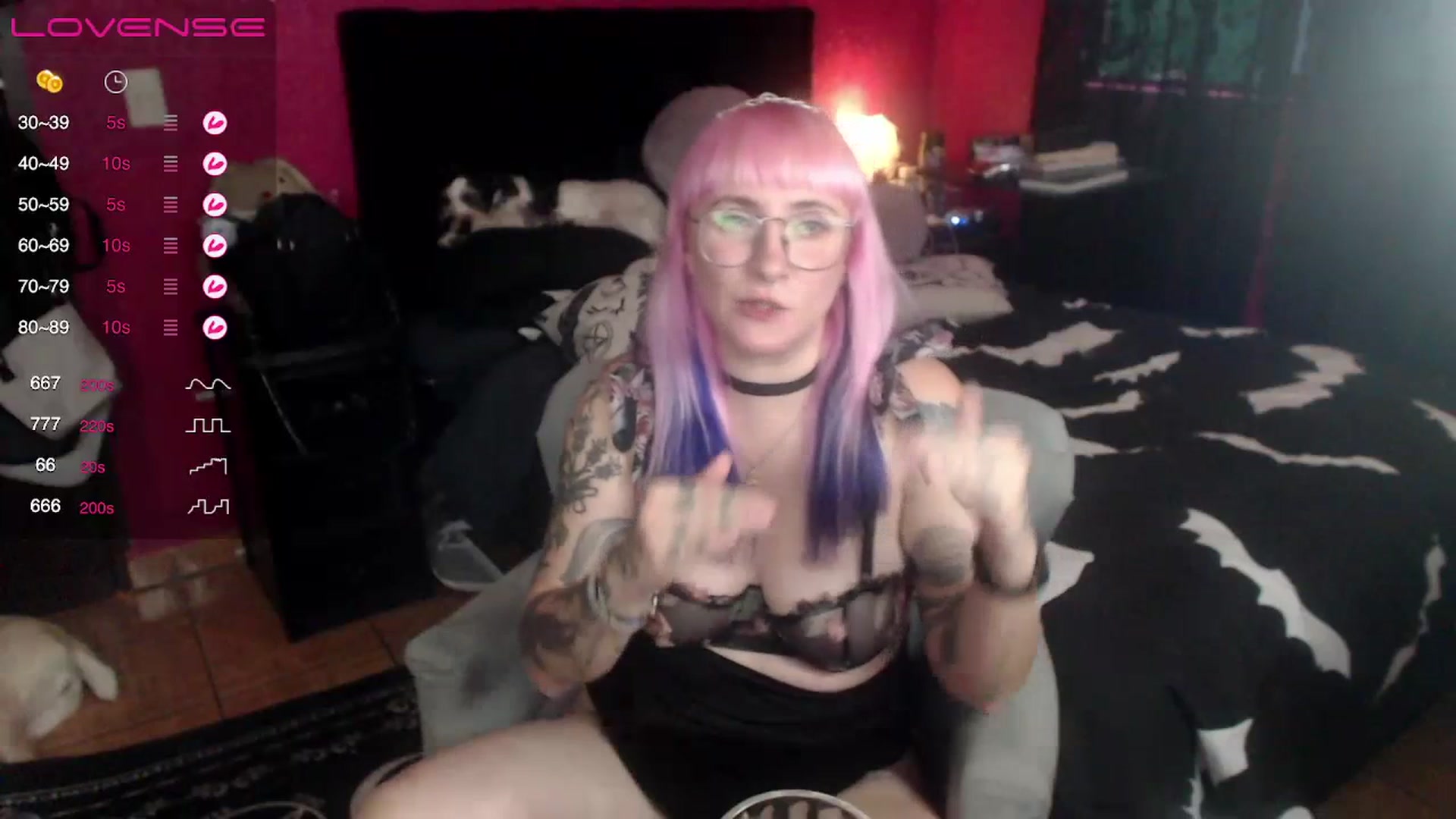 Gallery image thumbnail from AxeHallow's myfreecams stream on, 07/16/2023, 01:01 image 17 of 20