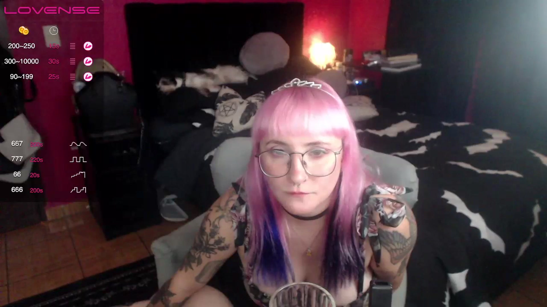 Gallery image thumbnail from AxeHallow's myfreecams stream on, 07/16/2023, 01:35 image 13 of 20
