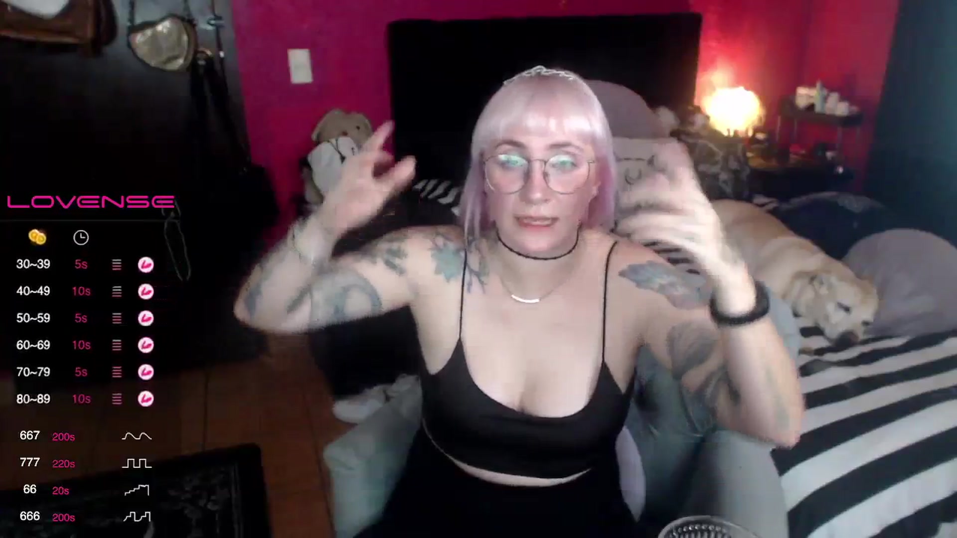 Gallery image thumbnail from AxeHallow's myfreecams stream on, 07/28/2023, 03:21 image 6 of 20