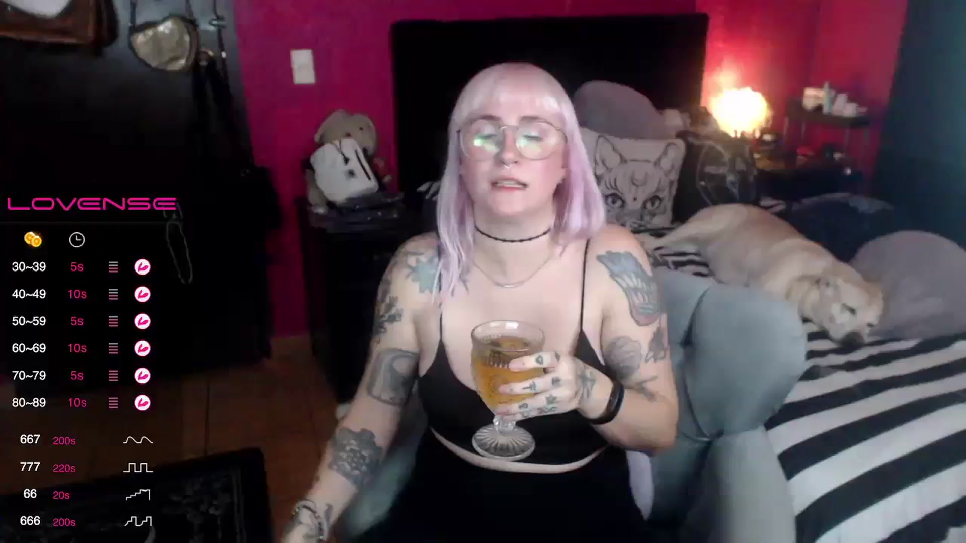 Gallery image thumbnail from AxeHallow's myfreecams stream on, 07/28/2023, 03:21 image 16 of 20