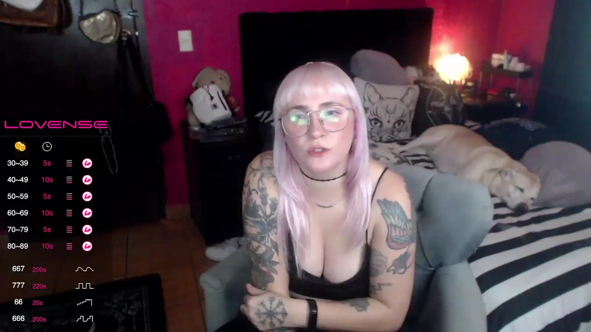 Gallery image thumbnail from AxeHallow's myfreecams stream on, 07/28/2023, 03:21 image 17 of 20
