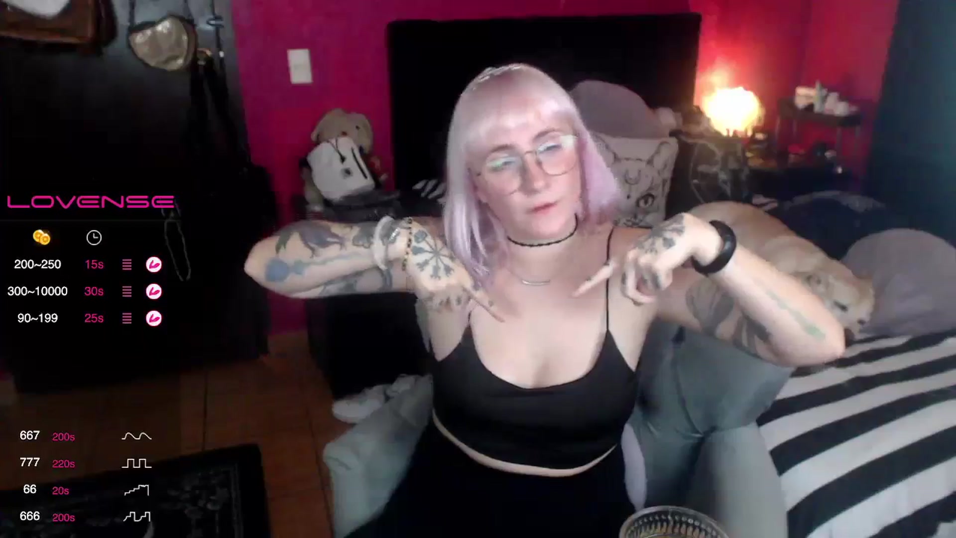 Gallery image thumbnail from AxeHallow's myfreecams stream on, 07/28/2023, 03:21 image 15 of 20