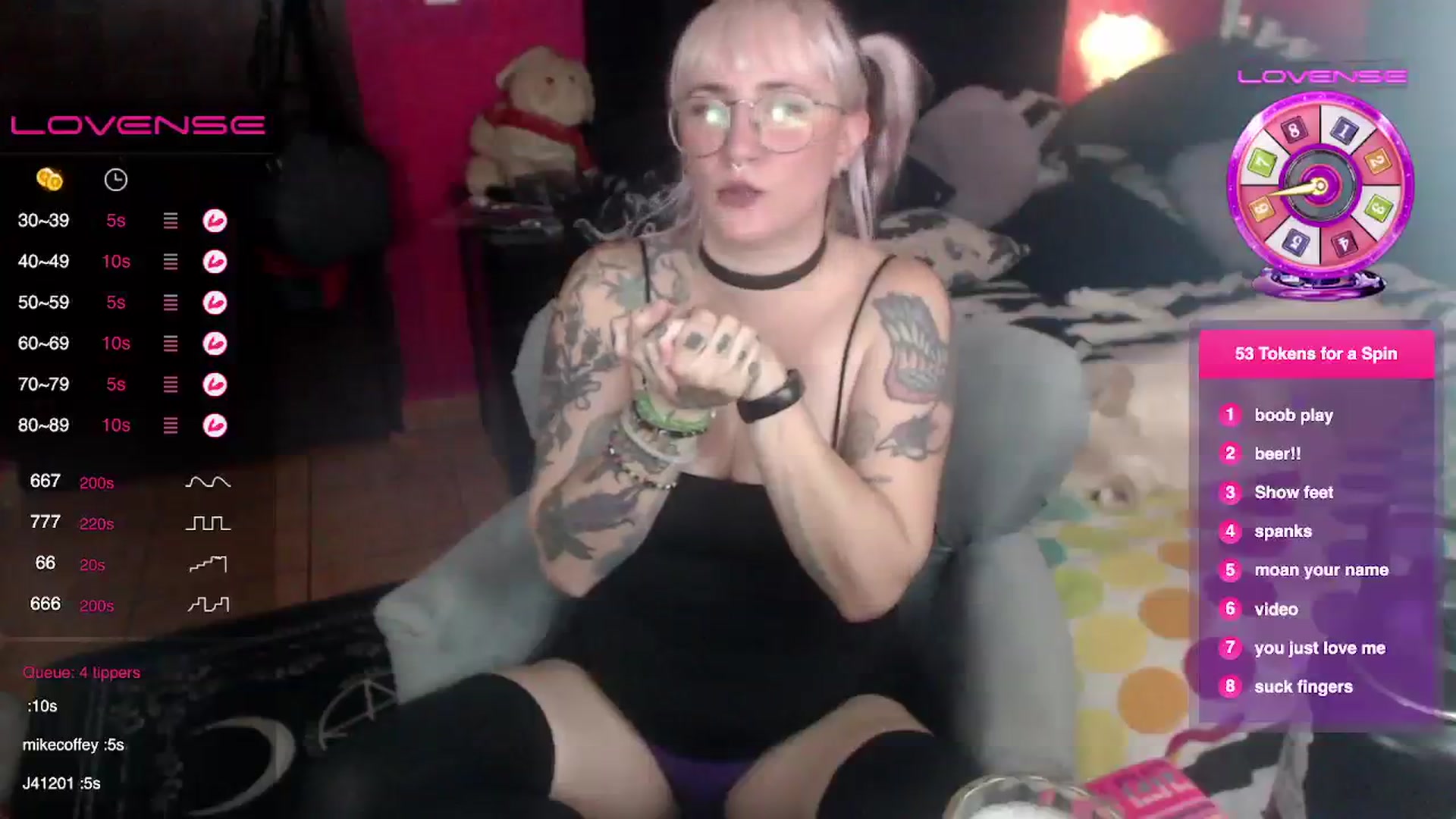 Gallery image thumbnail from AxeHallow's myfreecams stream on, 08/04/2023, 02:35 image 12 of 20