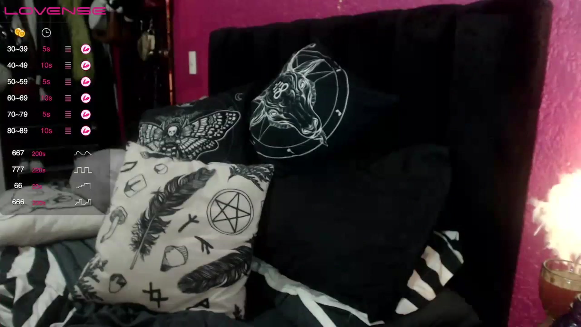 Gallery image thumbnail from AxeHallow's myfreecams stream on, 08/05/2023, 04:46 image 17 of 20