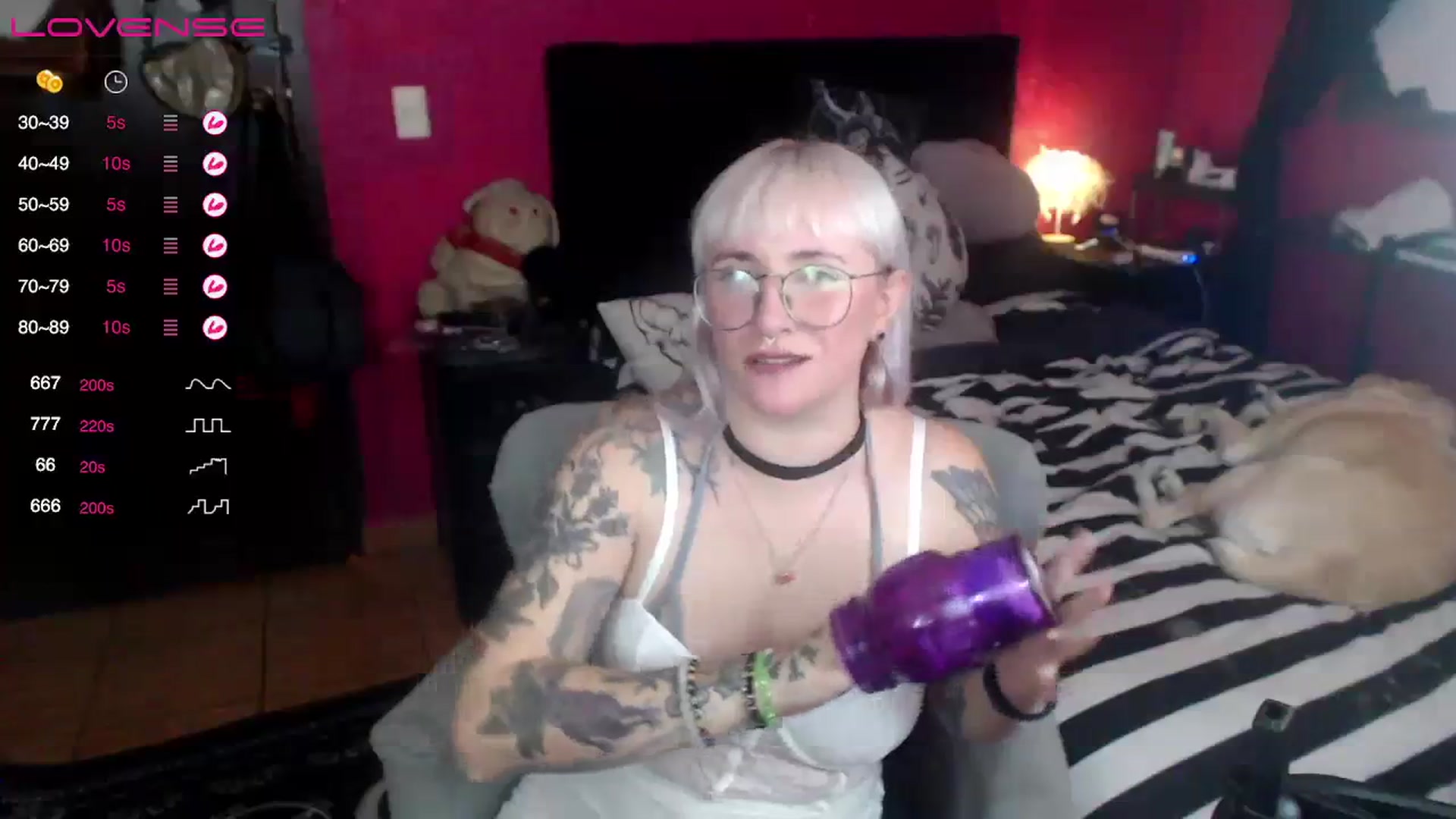 Gallery image thumbnail from AxeHallow's myfreecams stream on, 08/05/2023, 06:45 image 19 of 20