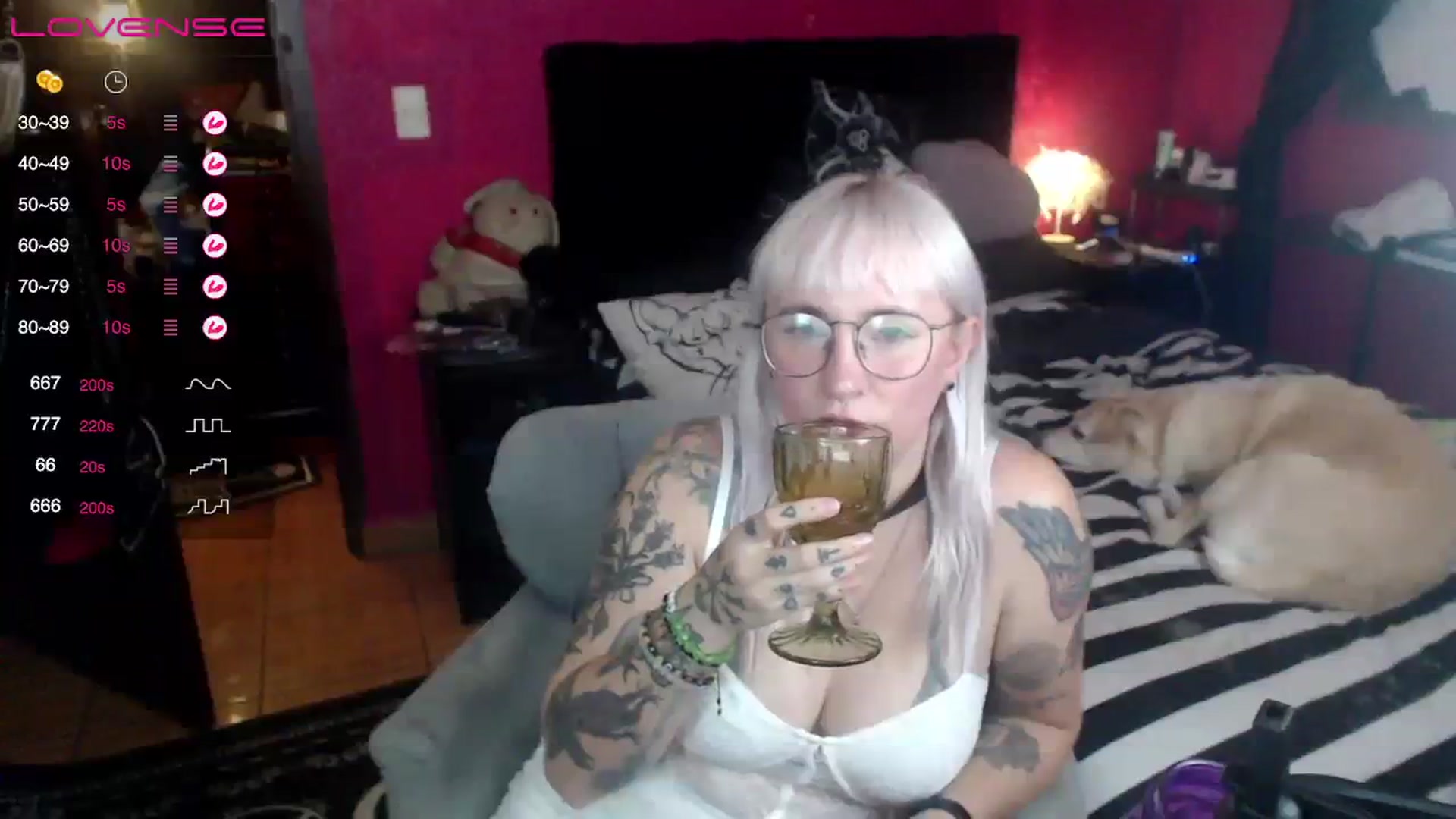 Gallery image thumbnail from AxeHallow's myfreecams stream on, 08/05/2023, 06:45 image 18 of 20