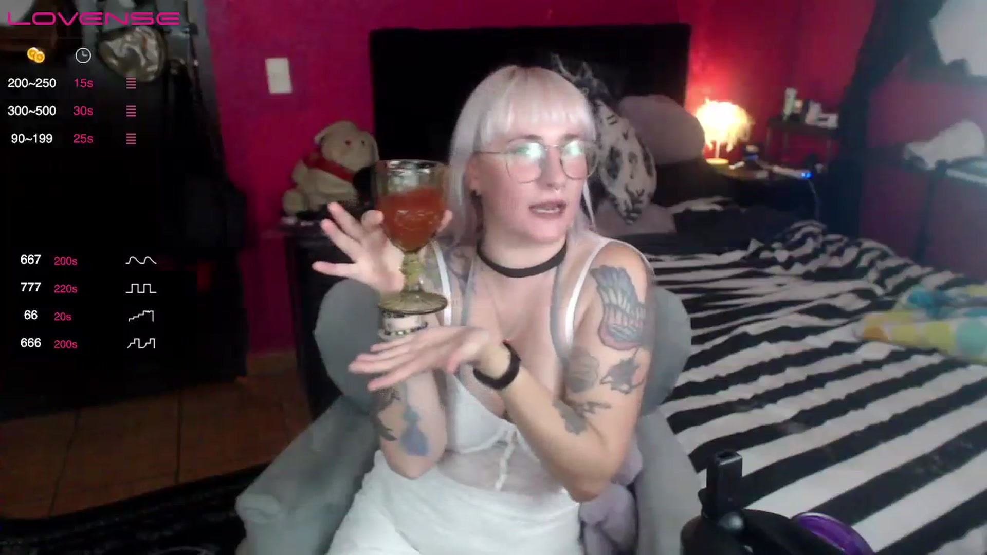 Gallery image thumbnail from AxeHallow's myfreecams stream on, 08/05/2023, 06:45 image 6 of 20