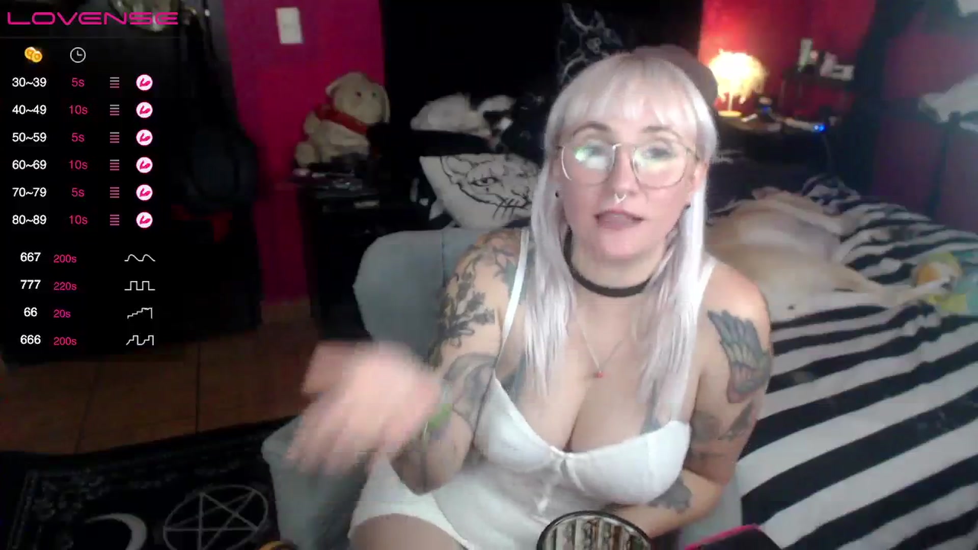 Gallery image thumbnail from AxeHallow's myfreecams stream on, 08/05/2023, 08:07 image 19 of 20