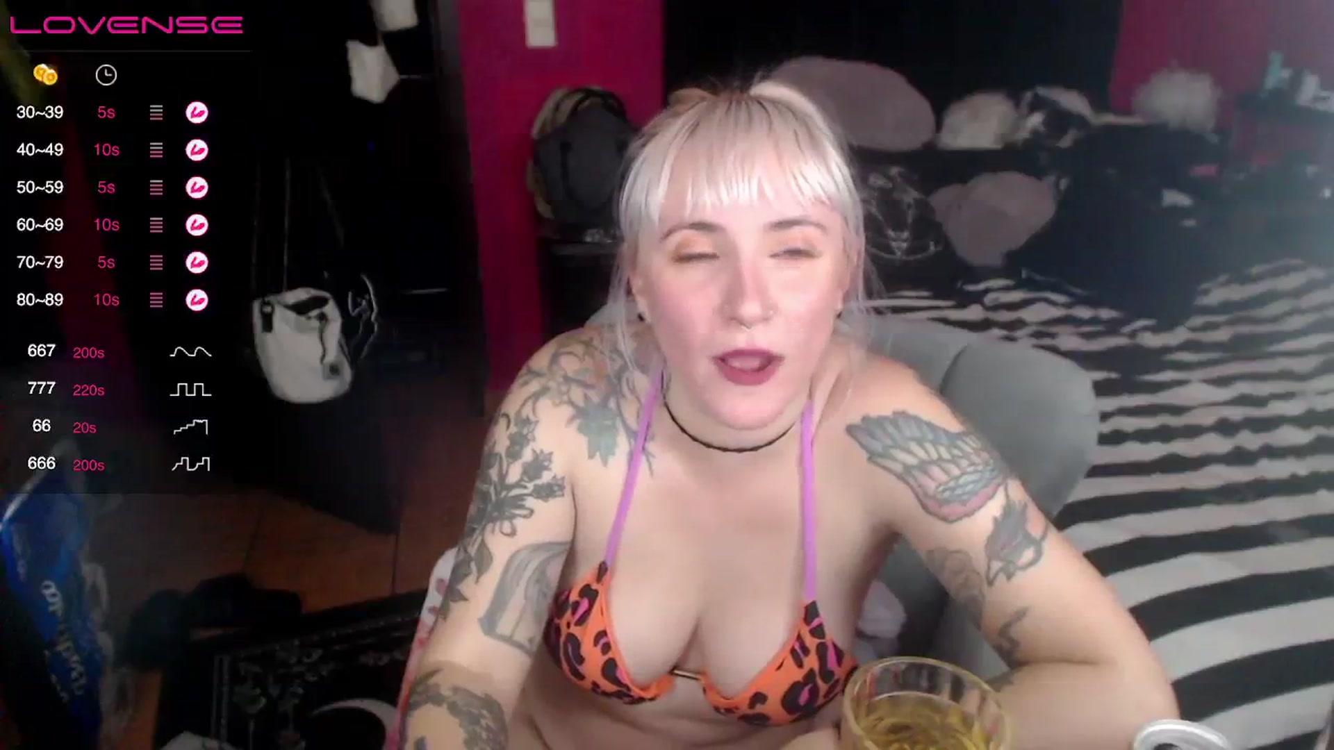 Gallery image thumbnail from AxeHallow's myfreecams stream on, 08/07/2023, 03:36 image 13 of 20