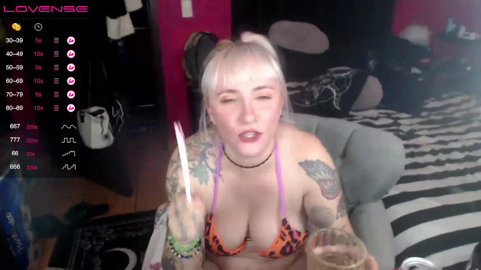 Gallery image thumbnail from AxeHallow's myfreecams stream on, 08/07/2023, 03:36 image 15 of 20