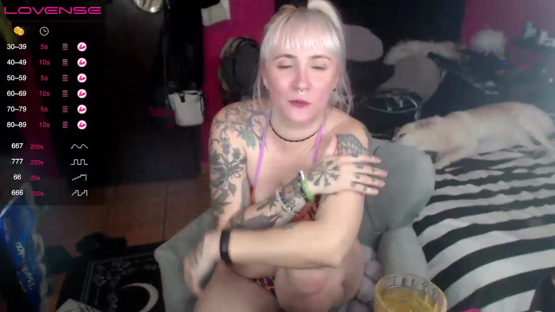 Gallery image thumbnail from AxeHallow's myfreecams stream on, 08/07/2023, 05:37 image 12 of 20