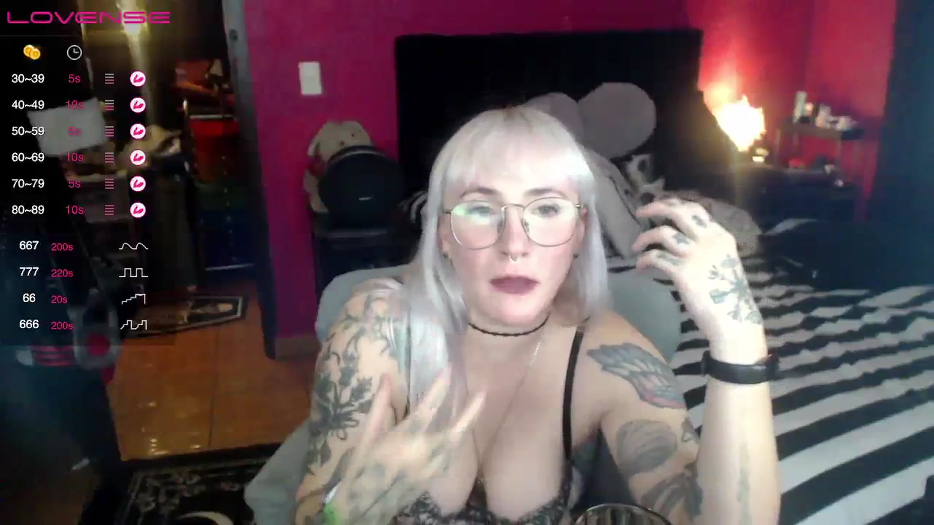 Gallery image thumbnail from AxeHallow's myfreecams stream on, 08/09/2023, 02:51 image 12 of 20