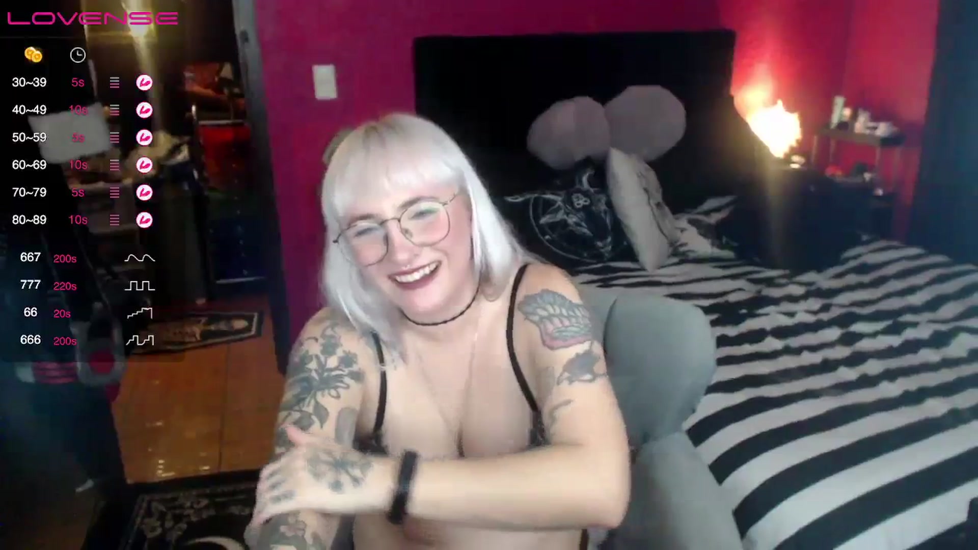 Gallery image thumbnail from AxeHallow's myfreecams stream on, 08/09/2023, 02:51 image 7 of 20