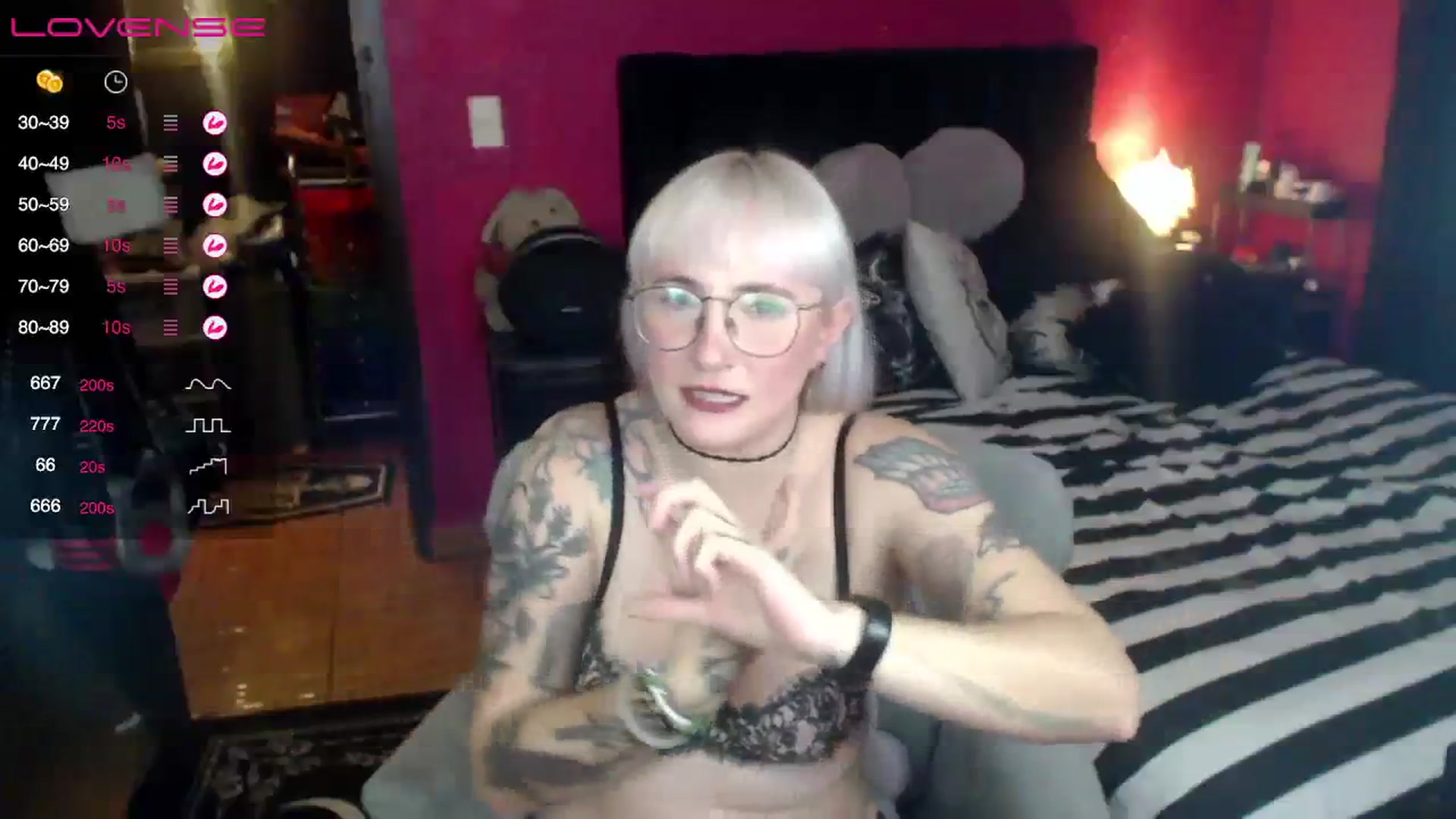 Gallery image thumbnail from AxeHallow's myfreecams stream on, 08/09/2023, 02:51 image 4 of 20