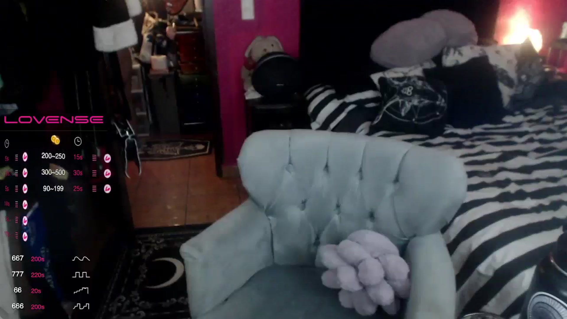 Gallery image thumbnail from AxeHallow's myfreecams stream on, 08/13/2023, 01:55 image 15 of 20