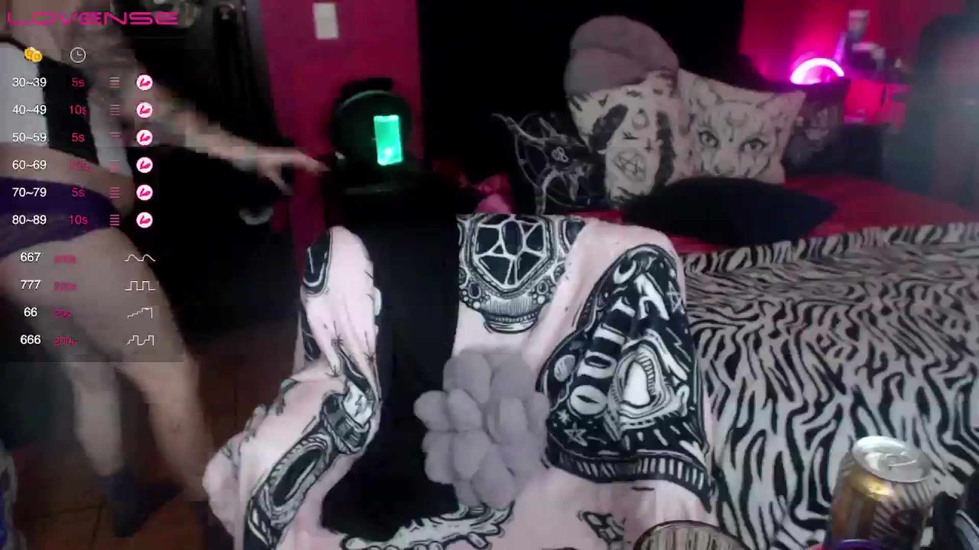 Gallery image thumbnail from AxeHallow's myfreecams stream on, 08/31/2023, 01:39 image 14 of 20