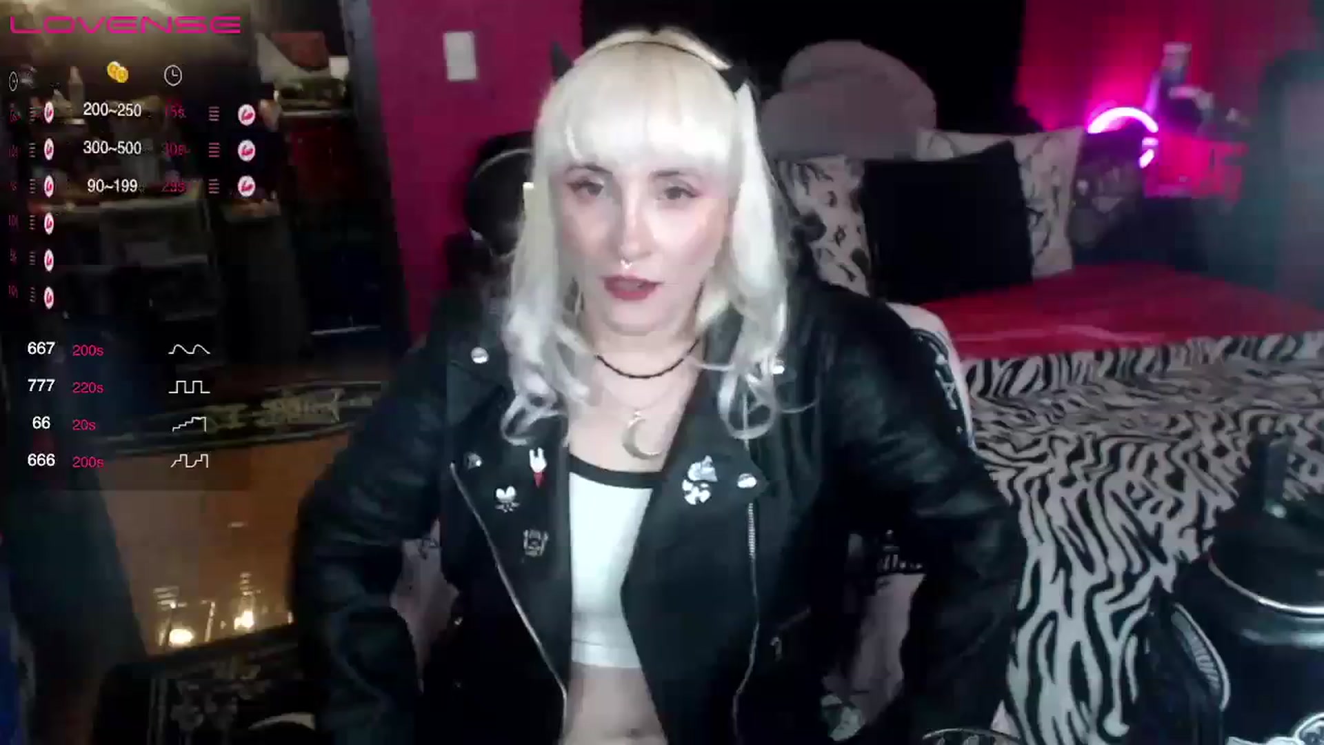 Gallery image thumbnail from AxeHallow's myfreecams stream on, 08/31/2023, 01:39 image 3 of 20