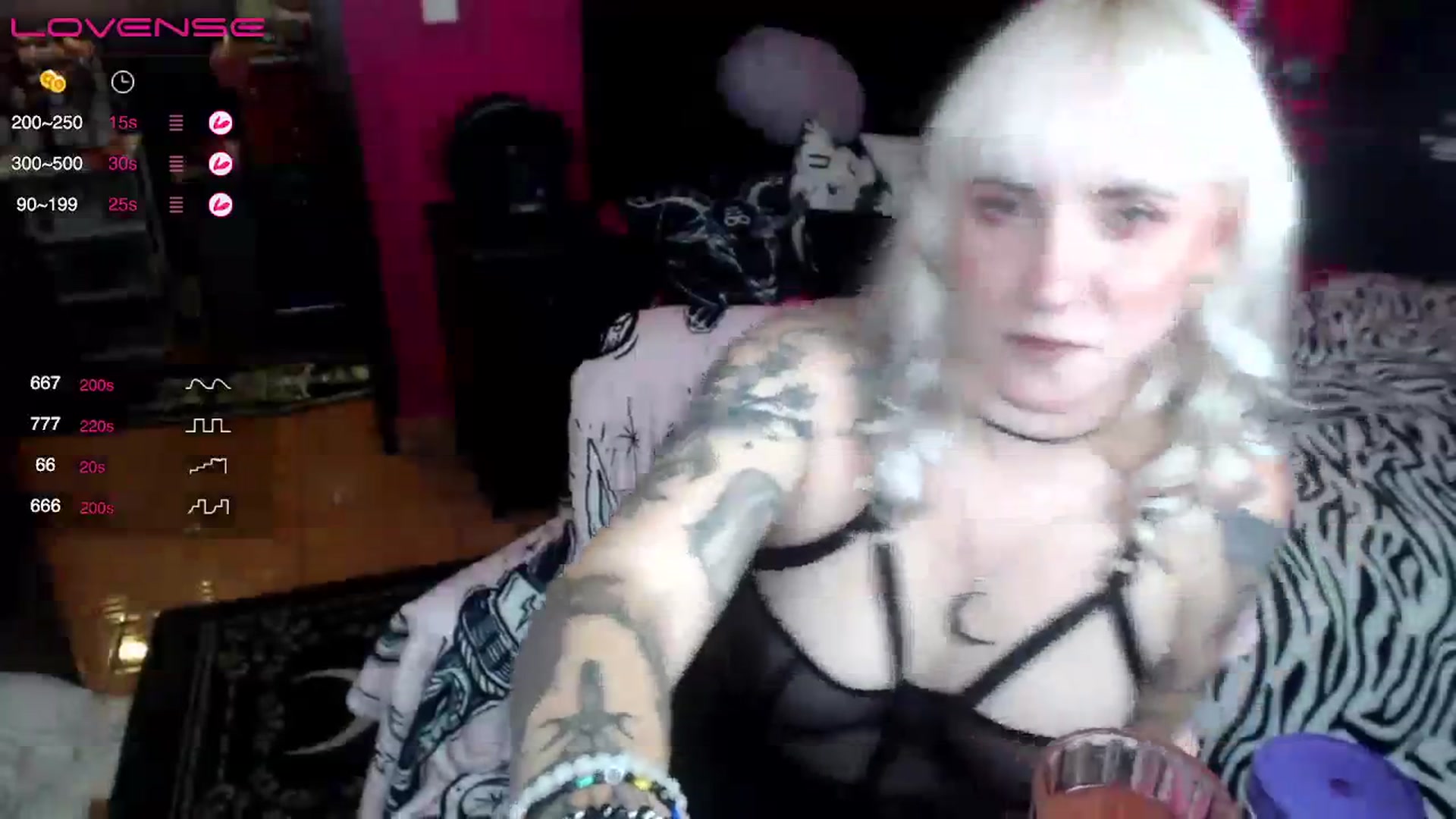 Gallery image thumbnail from AxeHallow's myfreecams stream on, 09/06/2023, 03:28 image 4 of 20