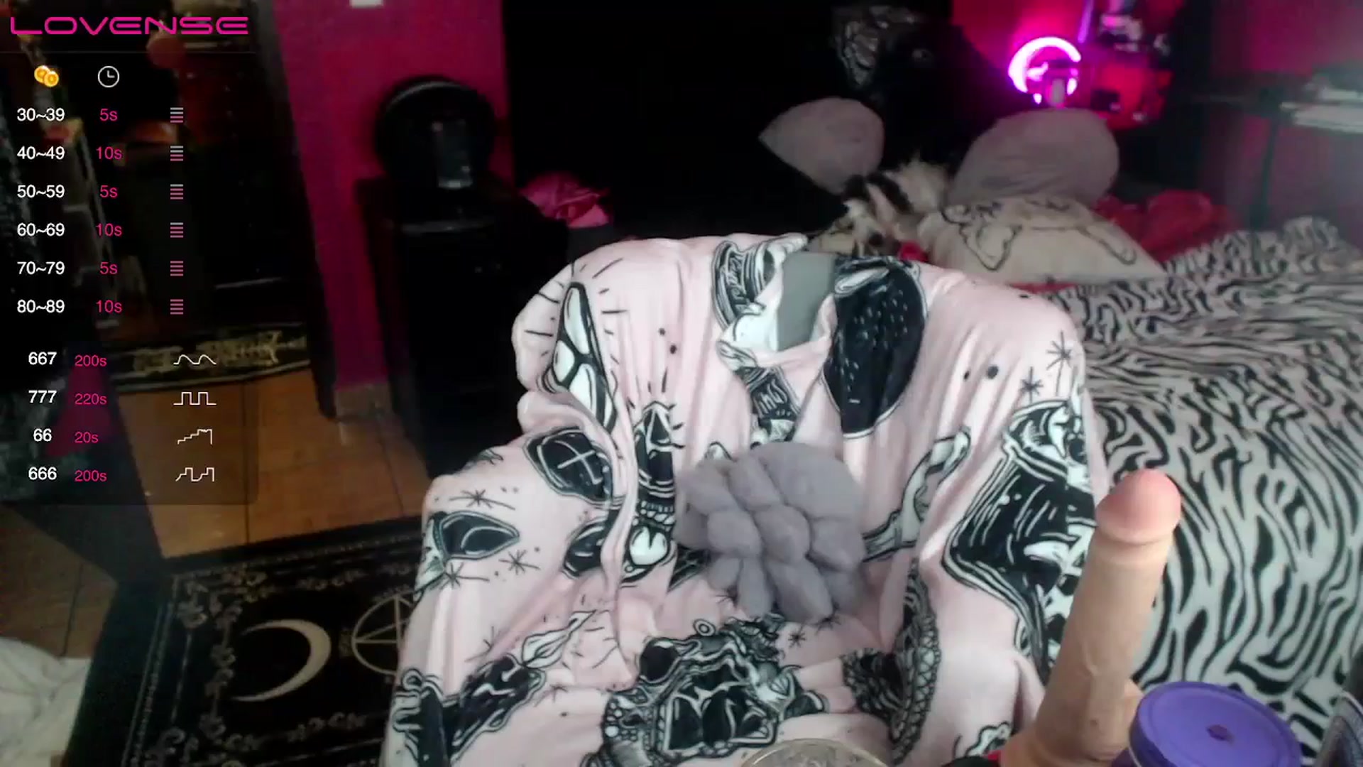 Gallery image thumbnail from AxeHallow's myfreecams stream on, 09/06/2023, 06:56 image 1 of 20