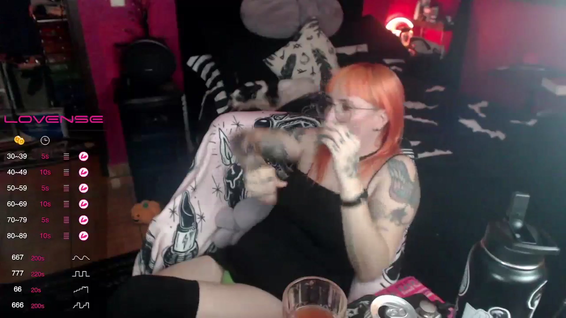 Gallery image thumbnail from AxeHallow's myfreecams stream on, 09/27/2023, 03:30 image 11 of 20