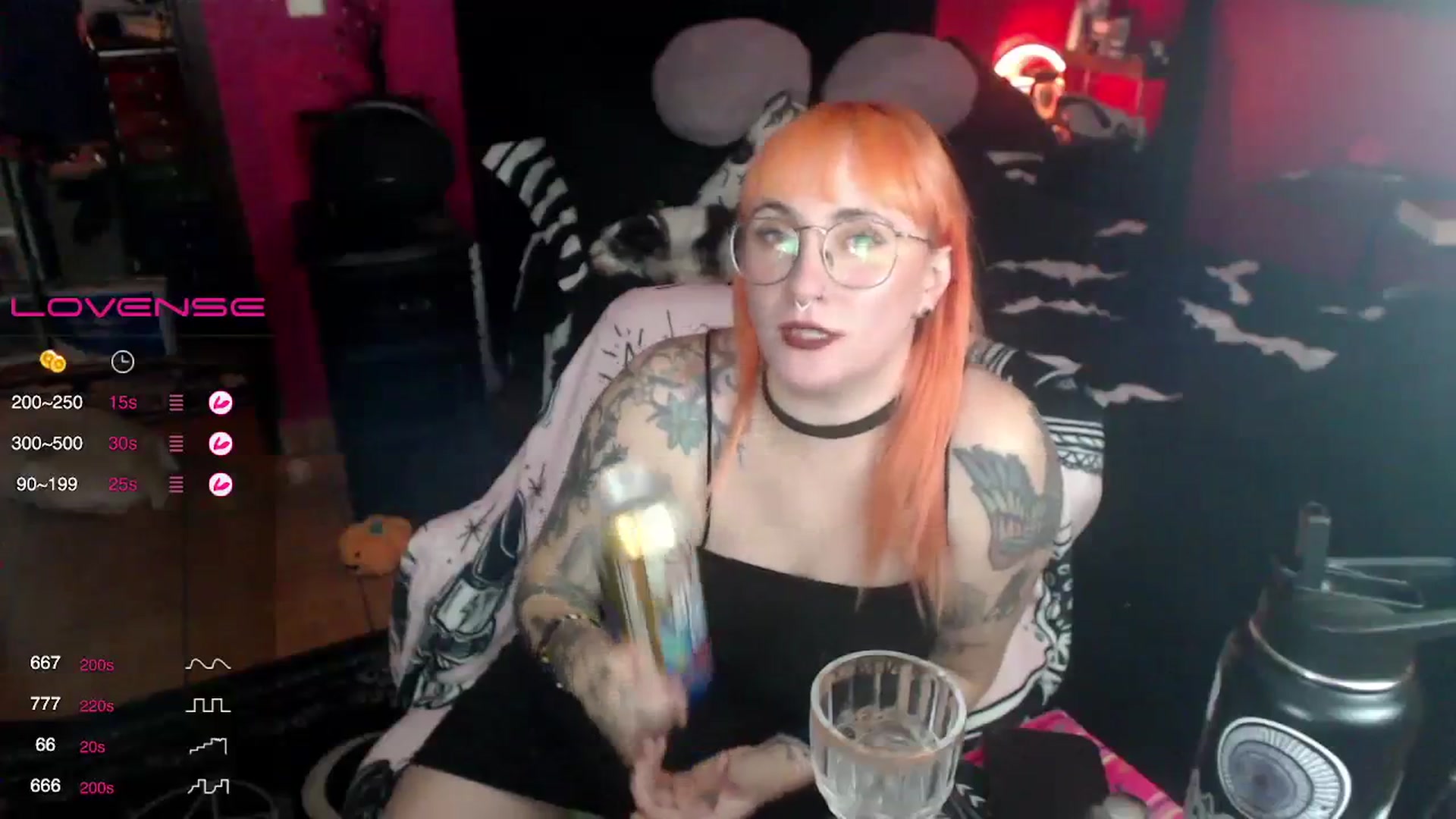 Gallery image thumbnail from AxeHallow's myfreecams stream on, 09/27/2023, 03:30 image 20 of 20