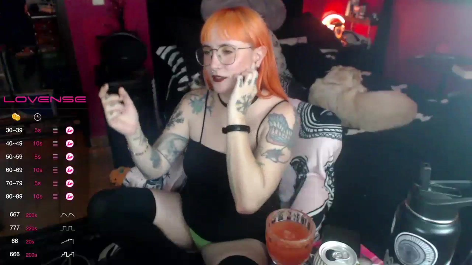 Gallery image thumbnail from AxeHallow's myfreecams stream on, 09/27/2023, 03:30 image 15 of 20