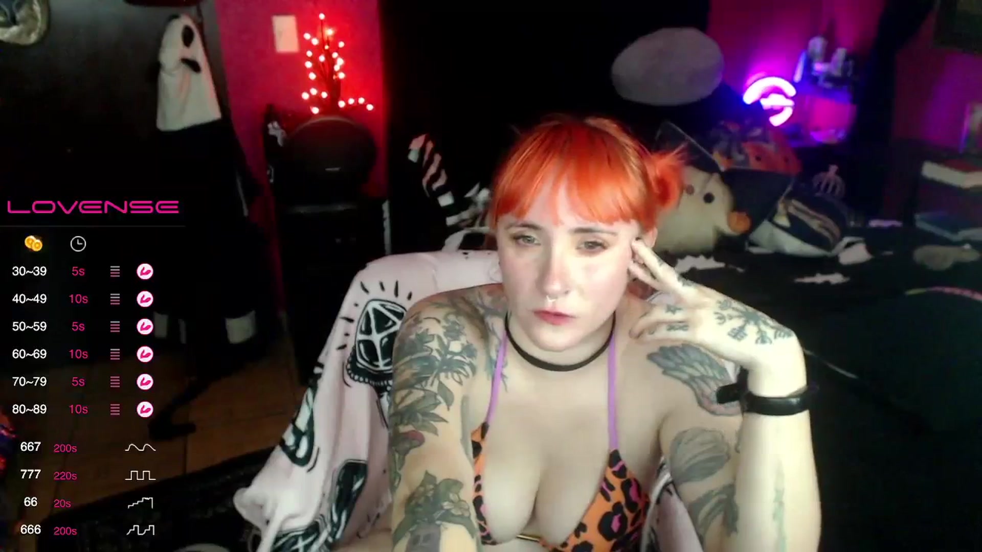 Gallery image thumbnail from AxeHallow's myfreecams stream on, 10/01/2023, 03:20 image 8 of 20