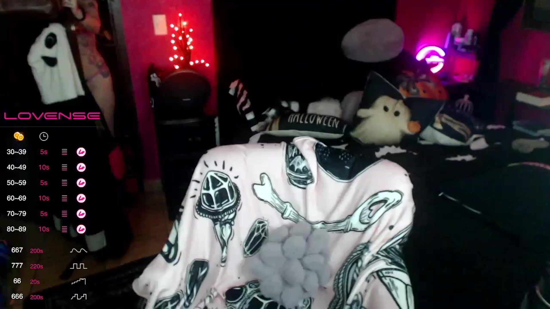 Gallery image thumbnail from AxeHallow's myfreecams stream on, 10/01/2023, 03:20 image 9 of 20