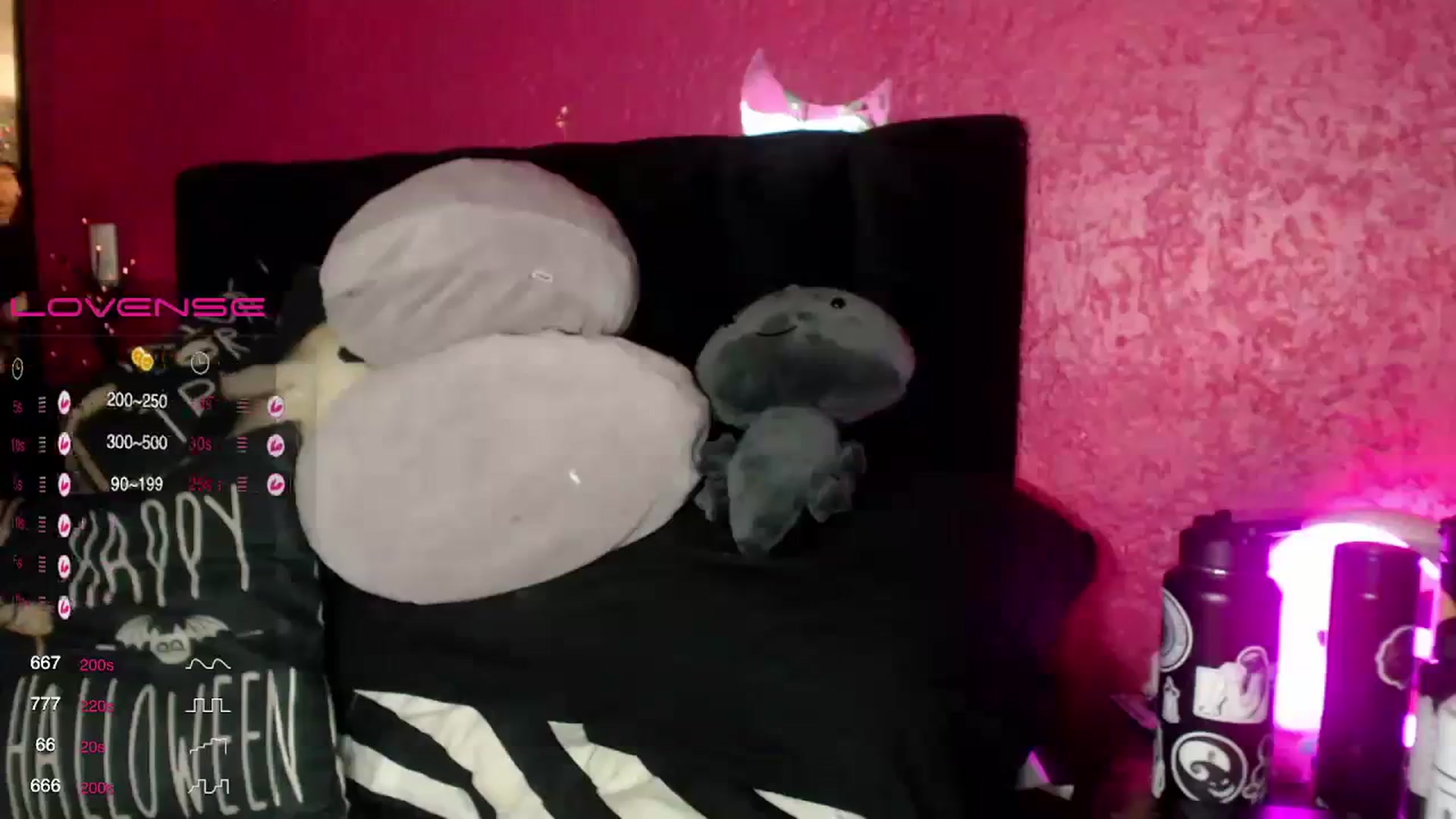 Gallery image thumbnail from AxeHallow's myfreecams stream on, 10/13/2023, 02:37 image 8 of 20
