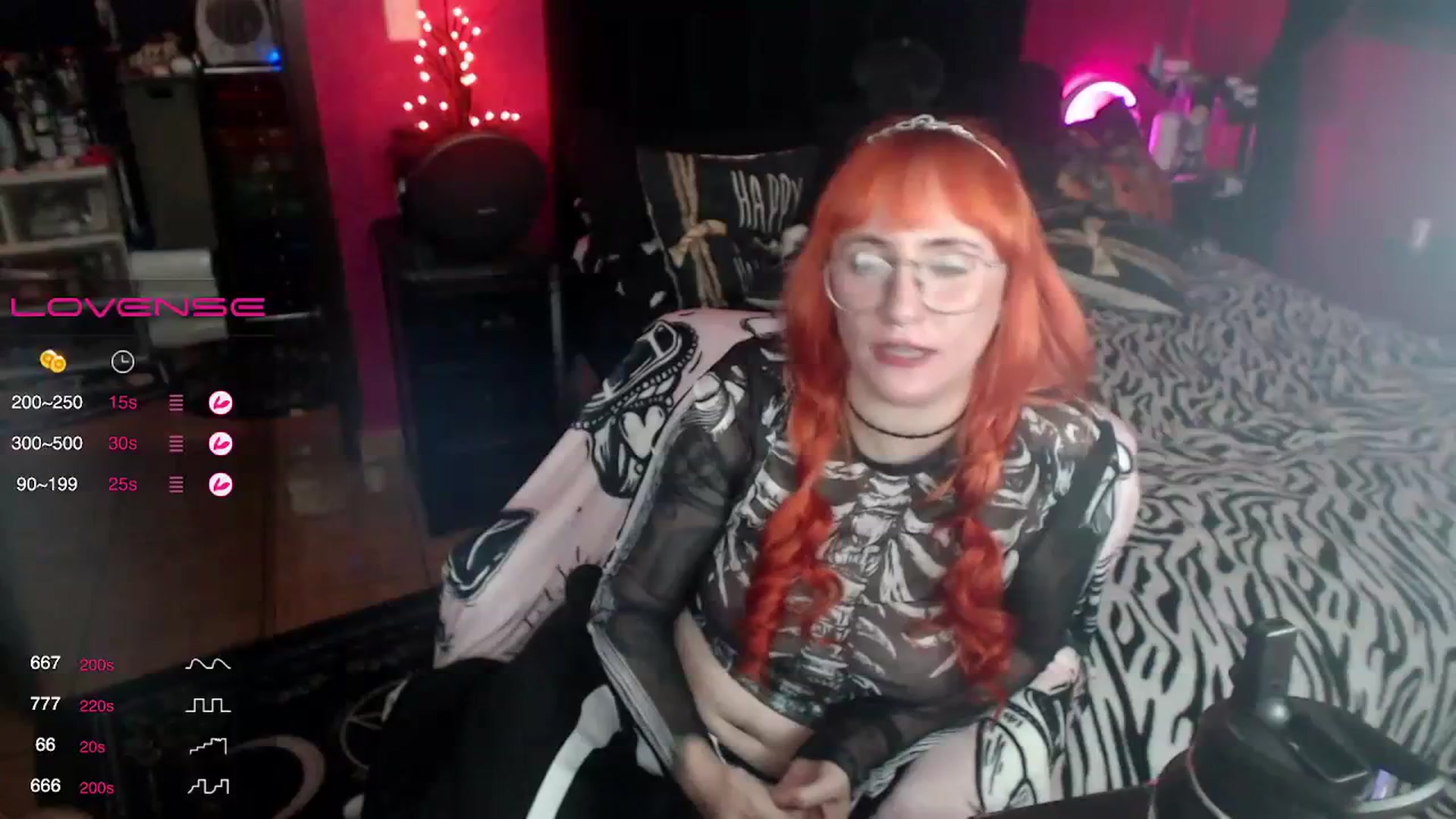 Gallery image thumbnail from AxeHallow's myfreecams stream on, 10/18/2023, 05:02 image 19 of 20
