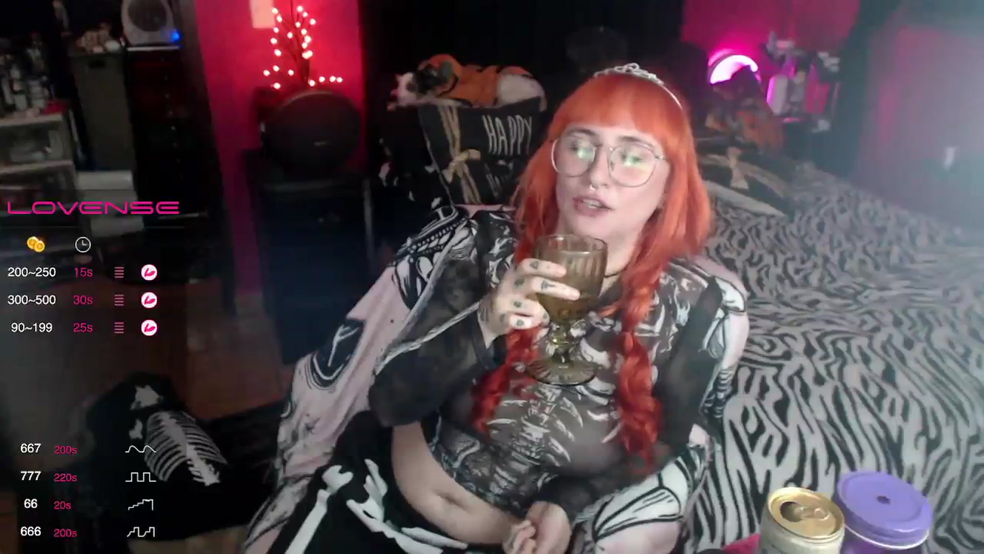 Gallery image thumbnail from AxeHallow's myfreecams stream on, 10/18/2023, 05:02 image 17 of 20