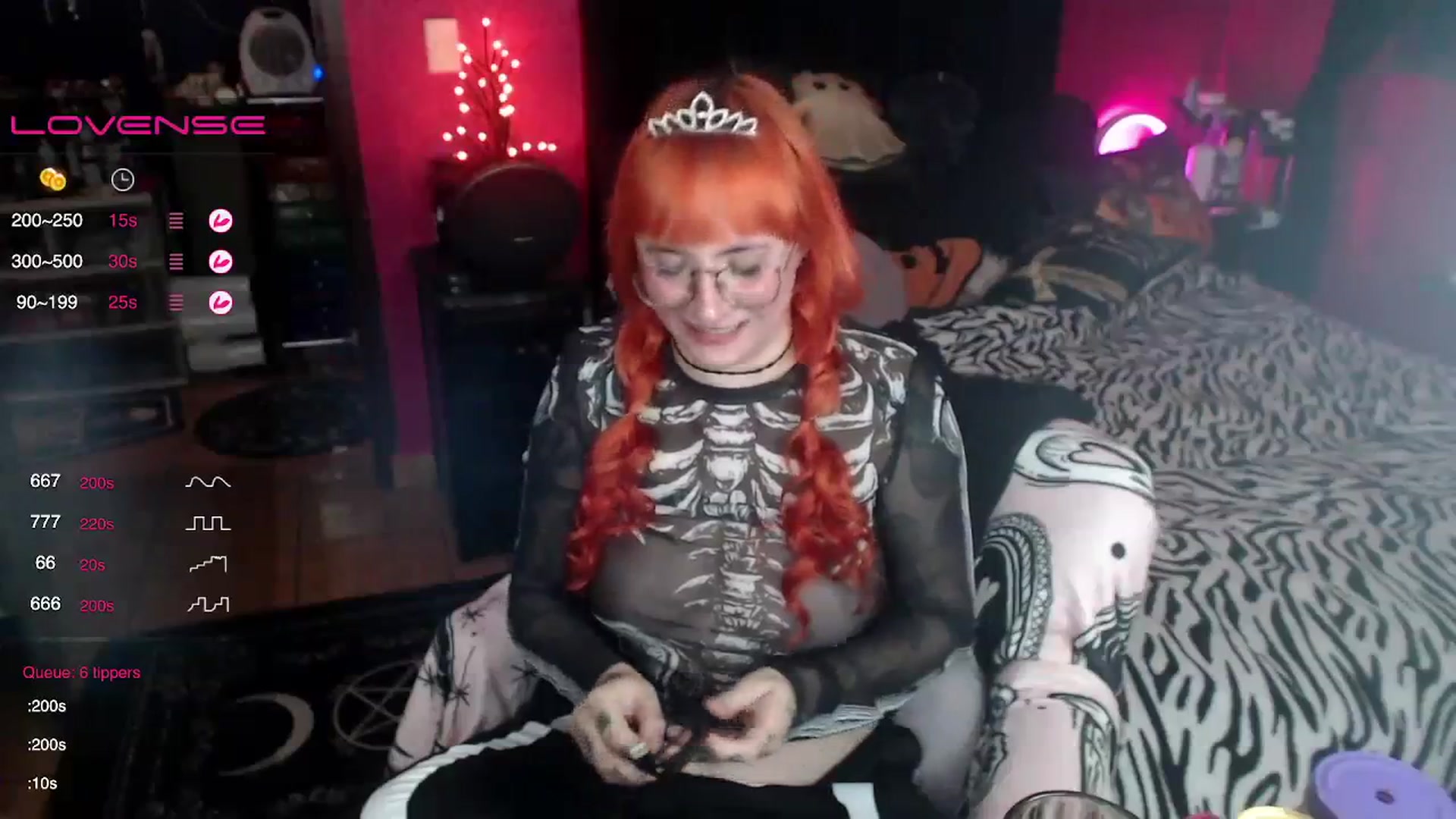 Gallery image thumbnail from AxeHallow's myfreecams stream on, 10/18/2023, 05:02 image 10 of 20