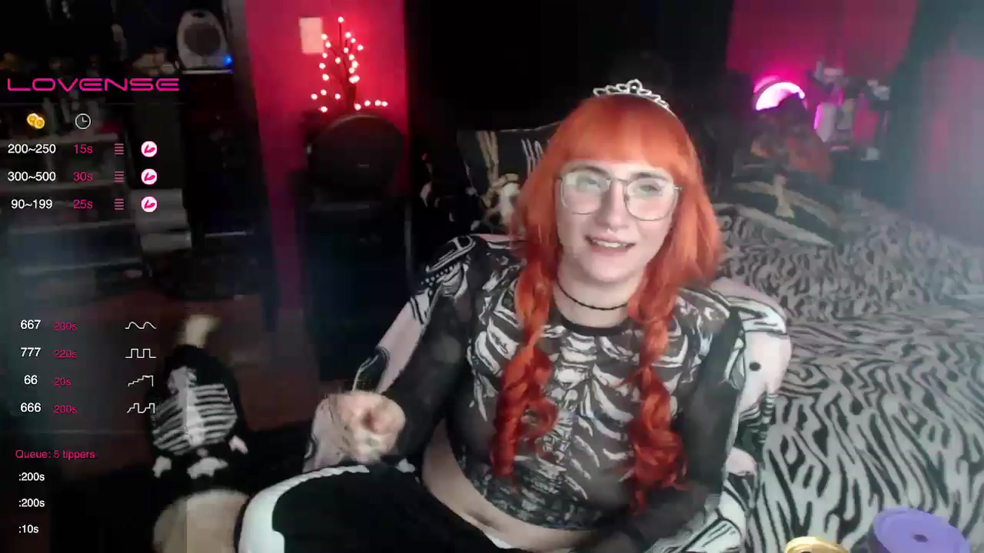 Gallery image thumbnail from AxeHallow's myfreecams stream on, 10/18/2023, 05:02 image 16 of 20