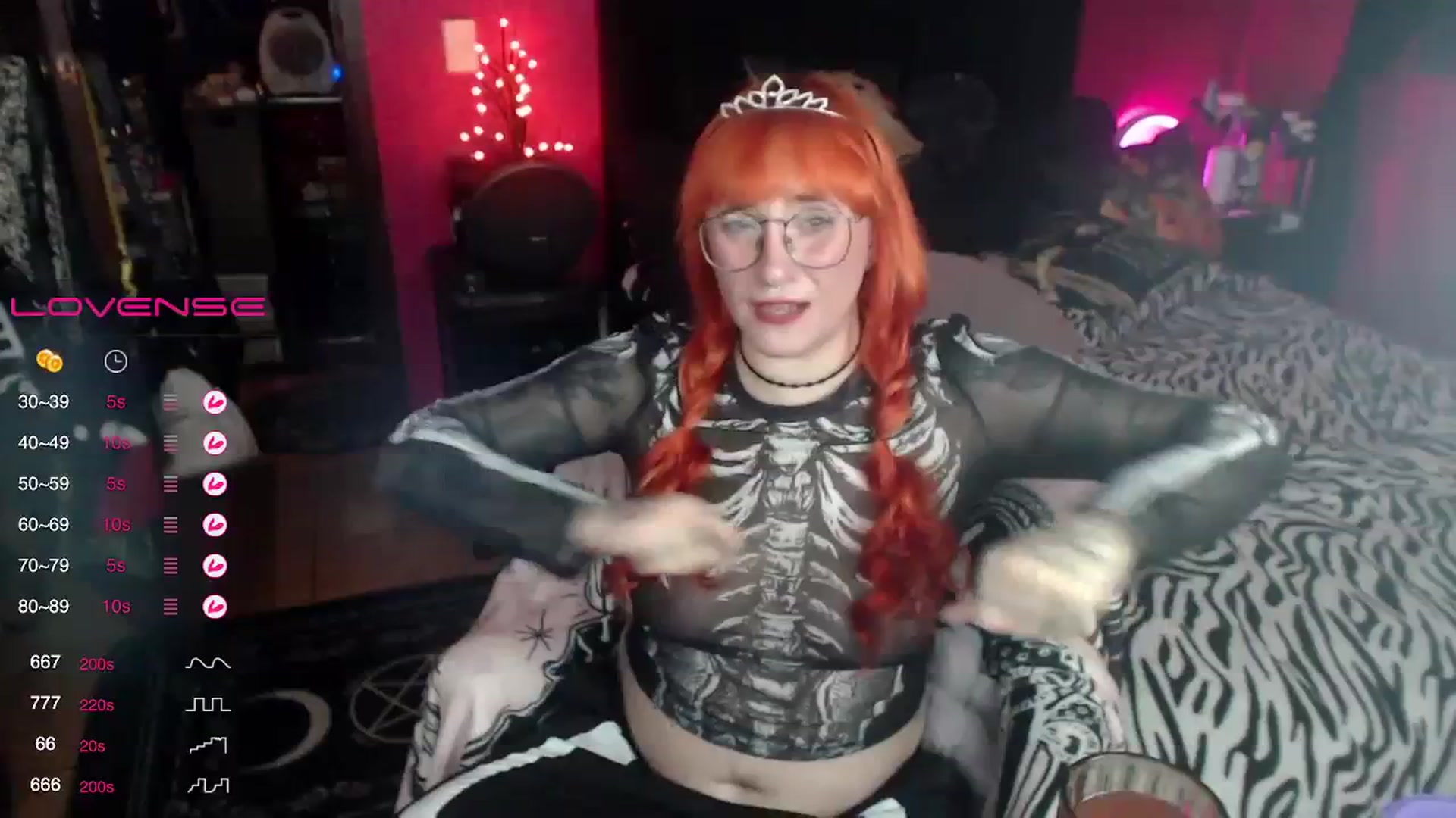 Gallery image thumbnail from AxeHallow's myfreecams stream on, 10/18/2023, 05:02 image 1 of 20