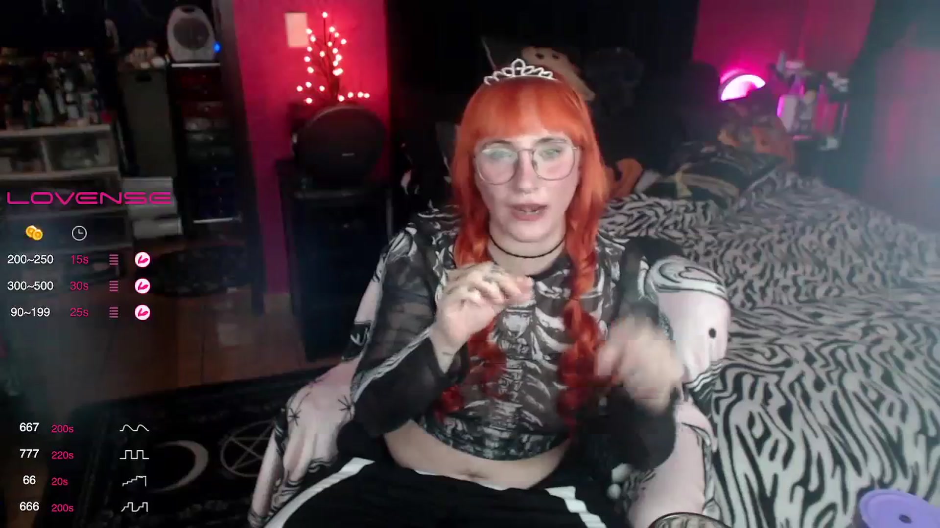 Gallery image thumbnail from AxeHallow's myfreecams stream on, 10/18/2023, 05:02 image 8 of 20